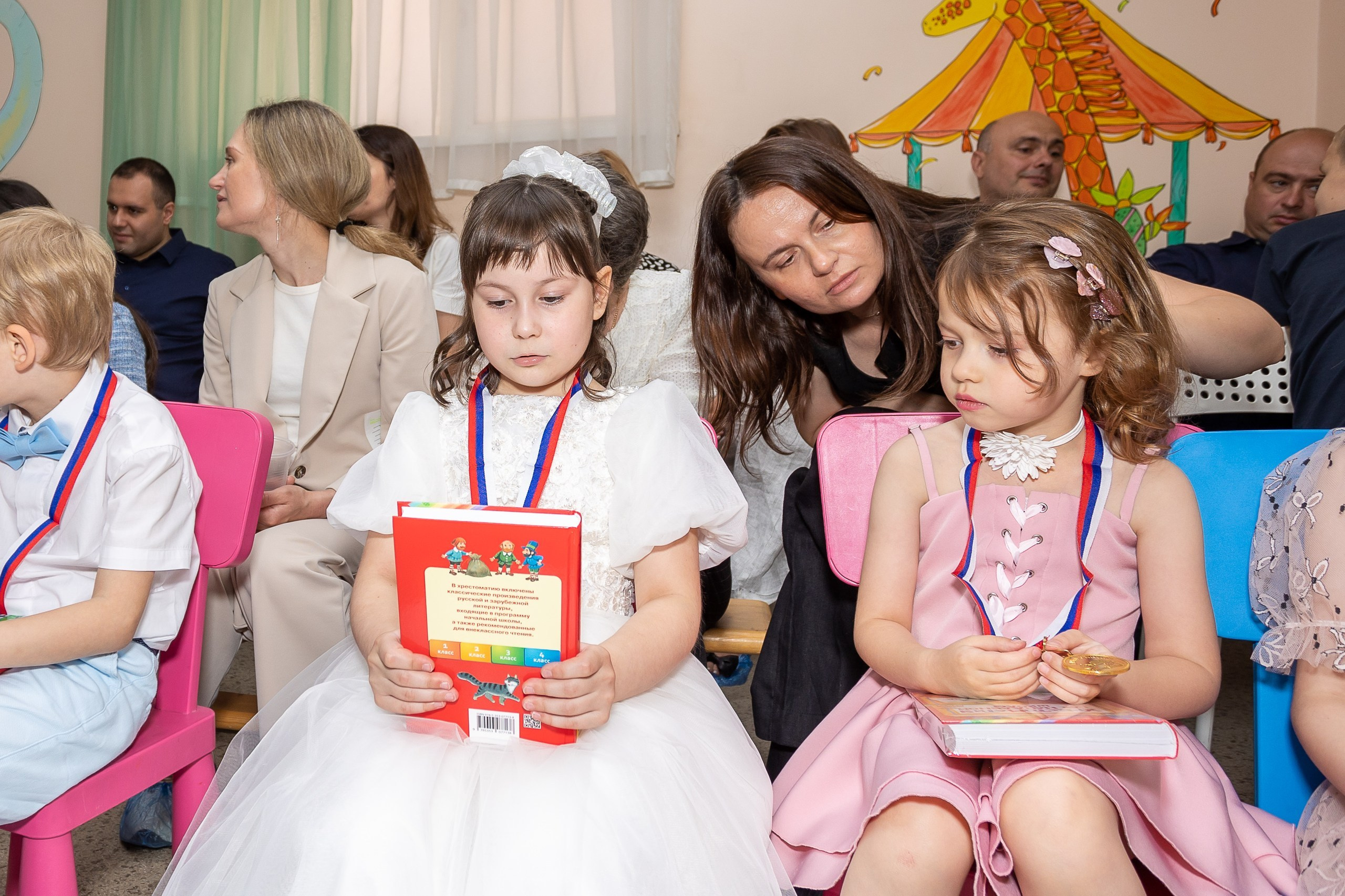 Выпускной Детский сад, 2 часа, 8000. Выпускные альбомы Майкоп, Краснодар Елена Золотарева