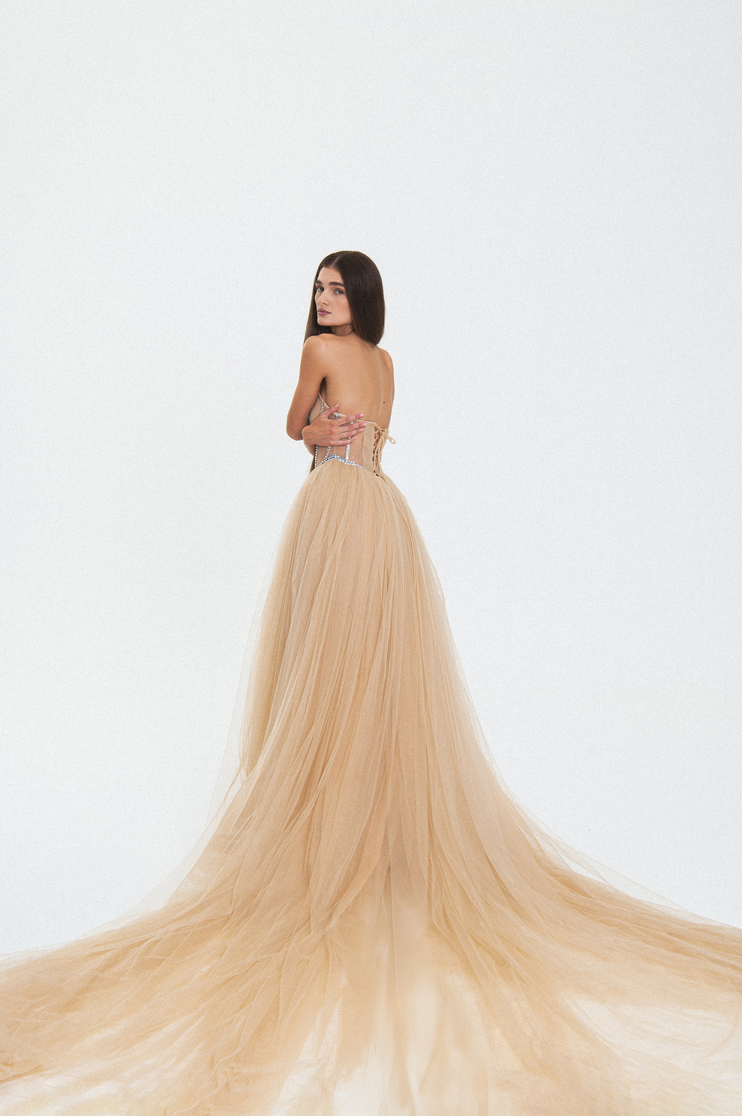 E-commerce for SARA PEDRAM. Elizaveta Filchenko. Fashion-photographer and director