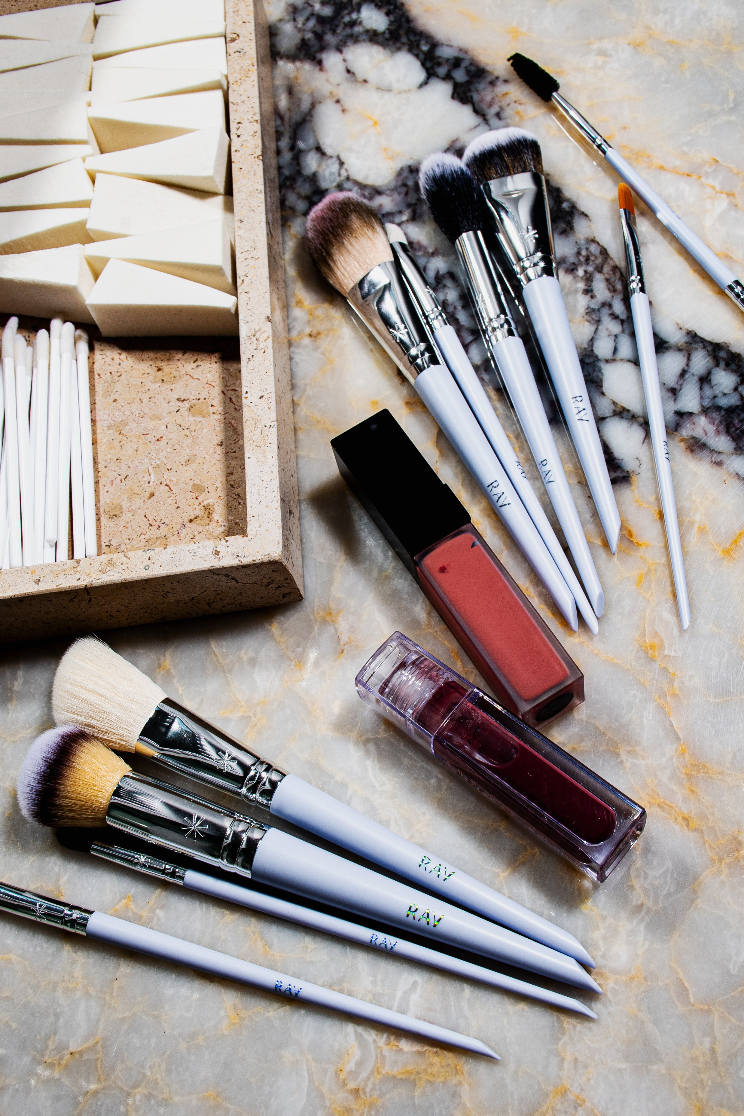 Make Up Brush Dubai brush. Elizaveta Filchenko. Fashion-photographer and director