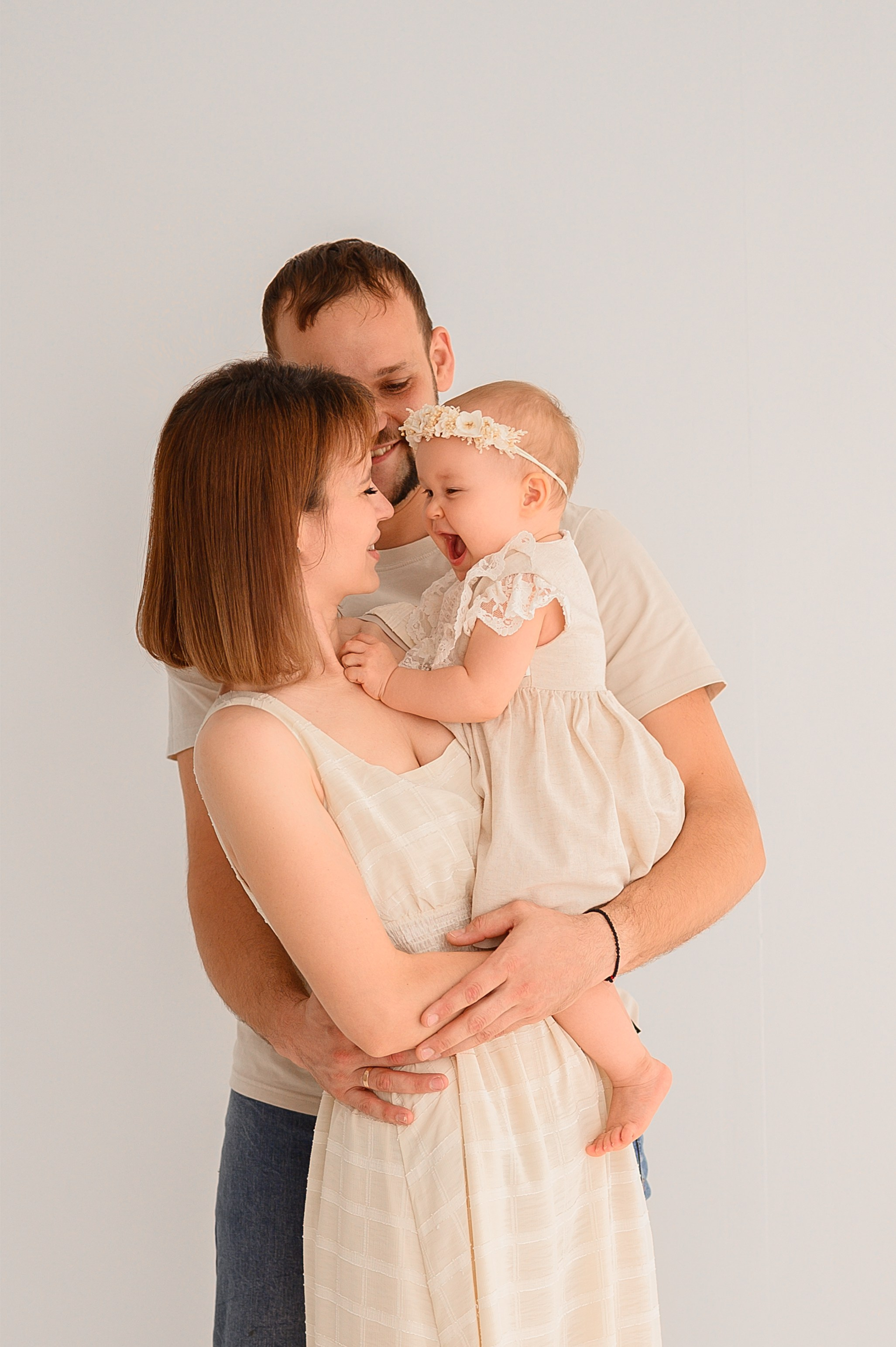 Семейные фото в минимализме. Детский и семейный фотограф Ирина Гладких