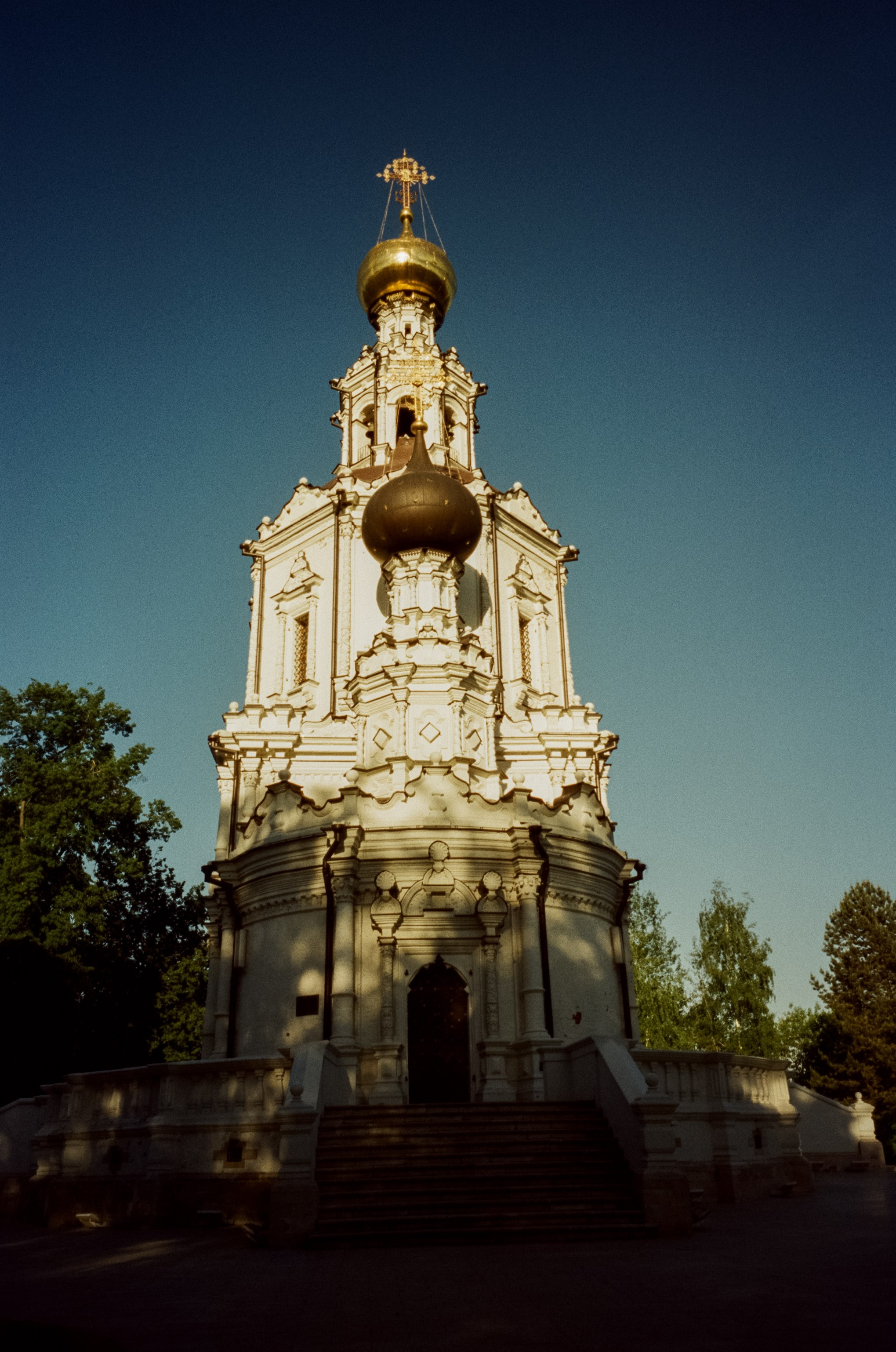 Ricoh GR10 / SFL 250D / Тестовая пленка у речки в Строгино