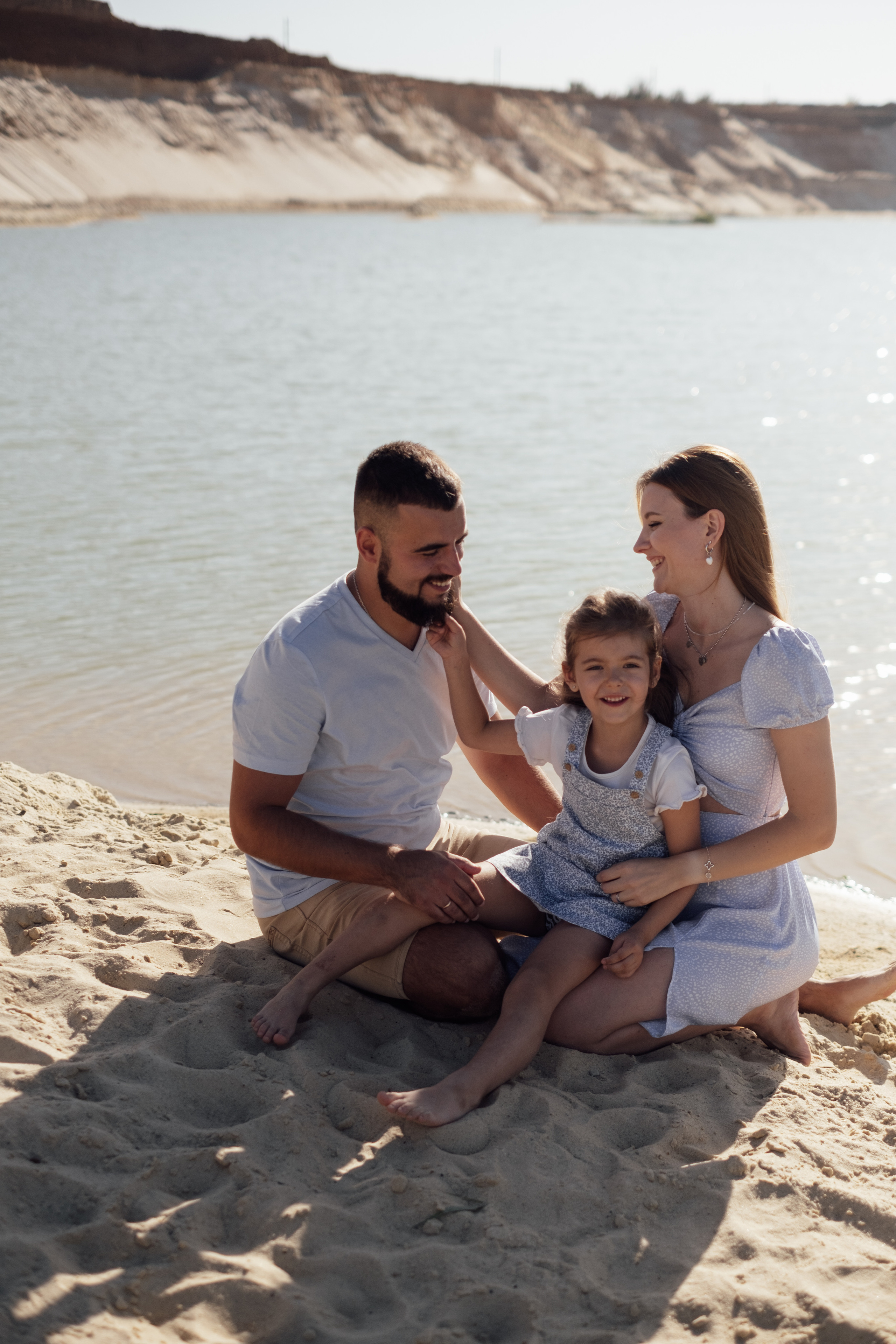 Песчаный карьер Алиса + Дима + Настя. Свадебный и семейный фотограф г. Волгоград Биленко Ангелина