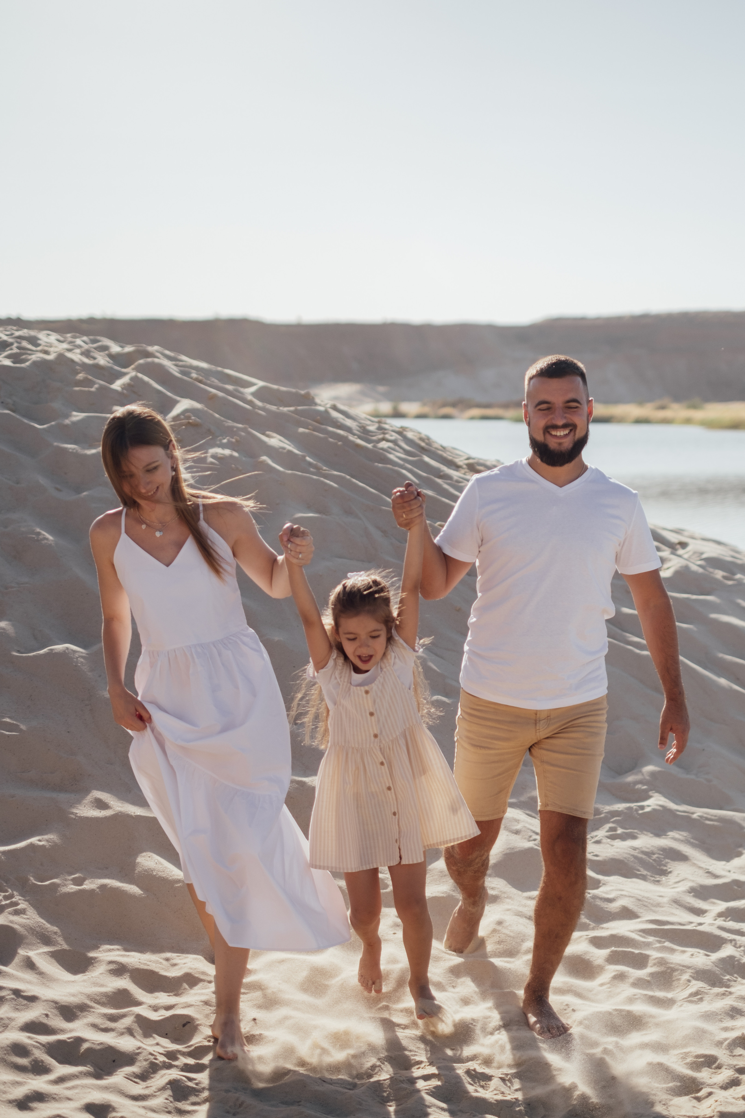 Песчаный карьер Алиса + Дима + Настя. Свадебный и семейный фотограф г. Волгоград Биленко Ангелина