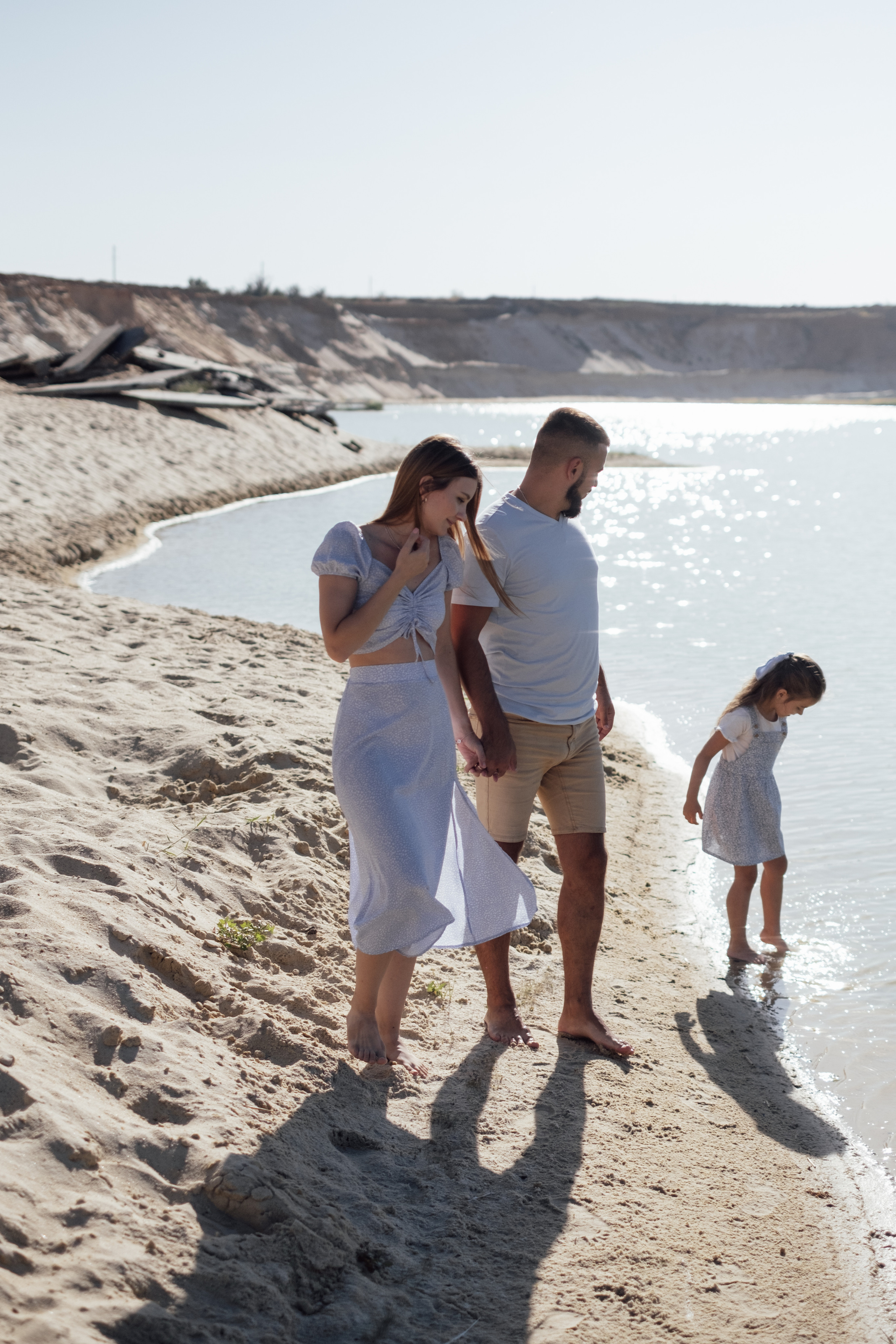Песчаный карьер Алиса + Дима + Настя. Свадебный и семейный фотограф г. Волгоград Биленко Ангелина