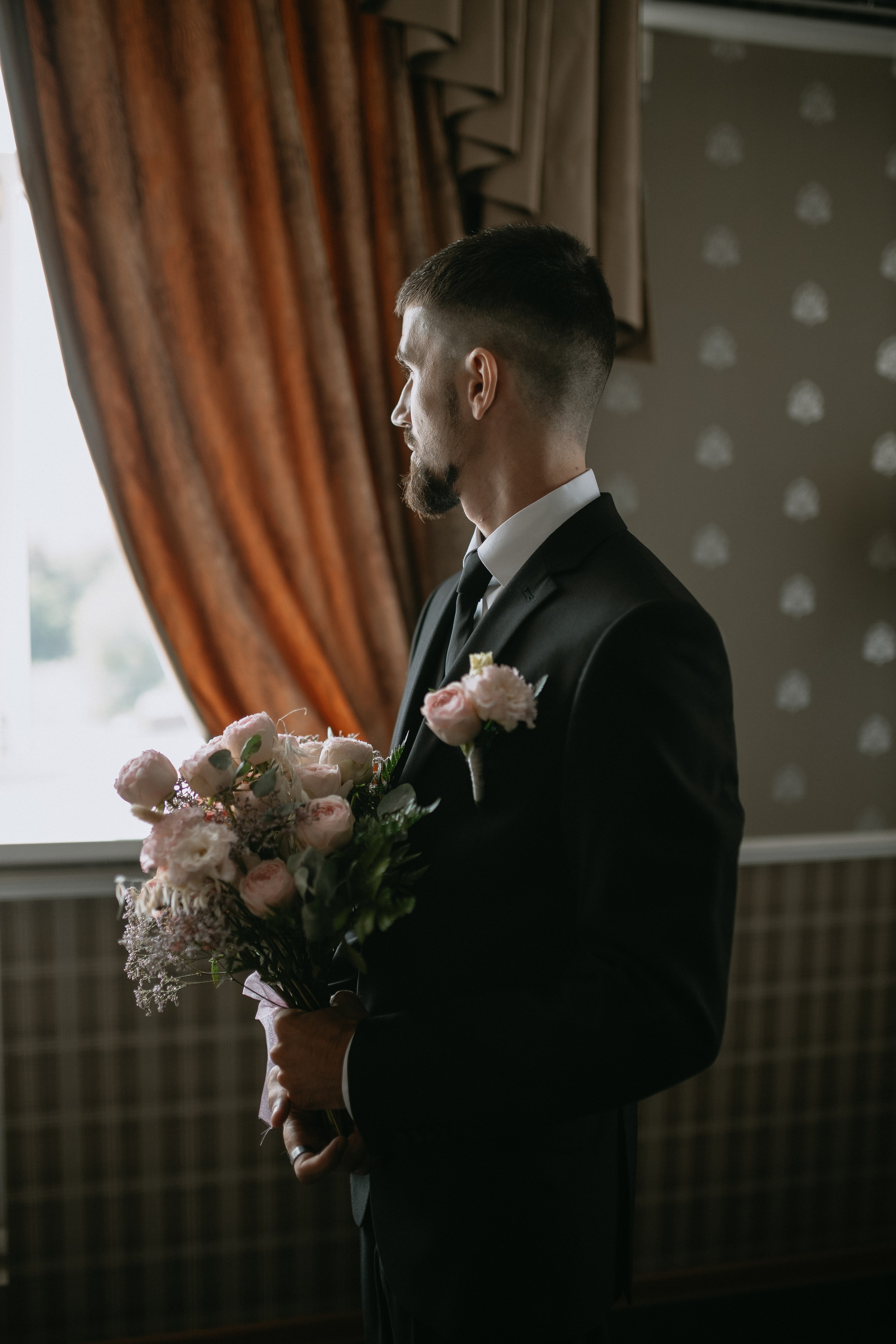 Роман и Валерия. Главная