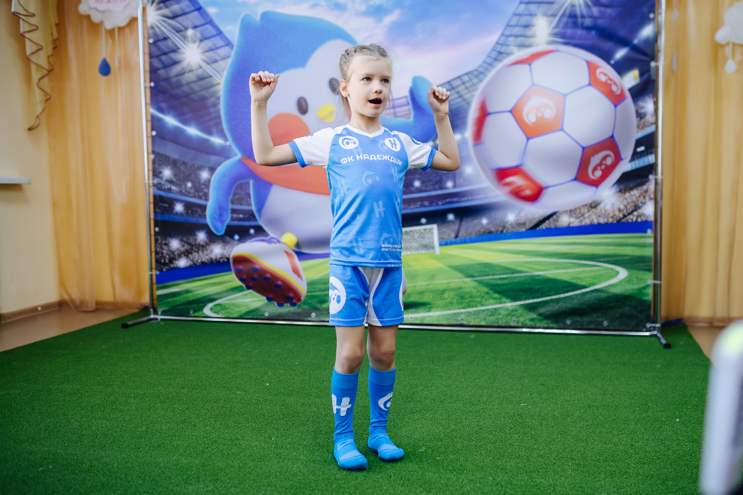 Фотосессия с кубком в детских садах г. Магнитогорска. Денис Прохоров Фотограф в г. Магнитогорск