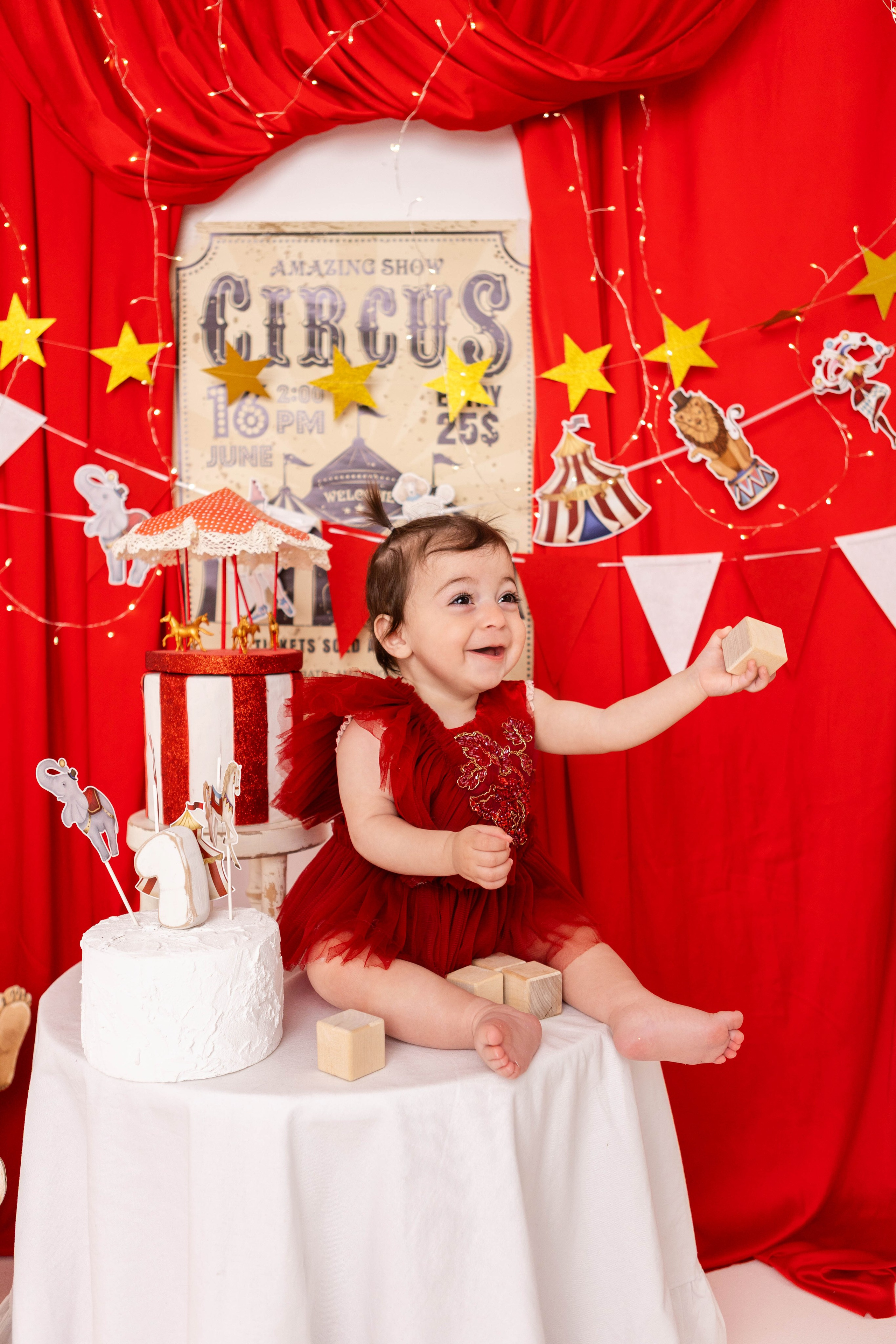 Лилит 1 год. Фотостудия «Mom baby» (Цирк). Свадебный семейный и детский фотограф в Краснодаре Карина Федоровская