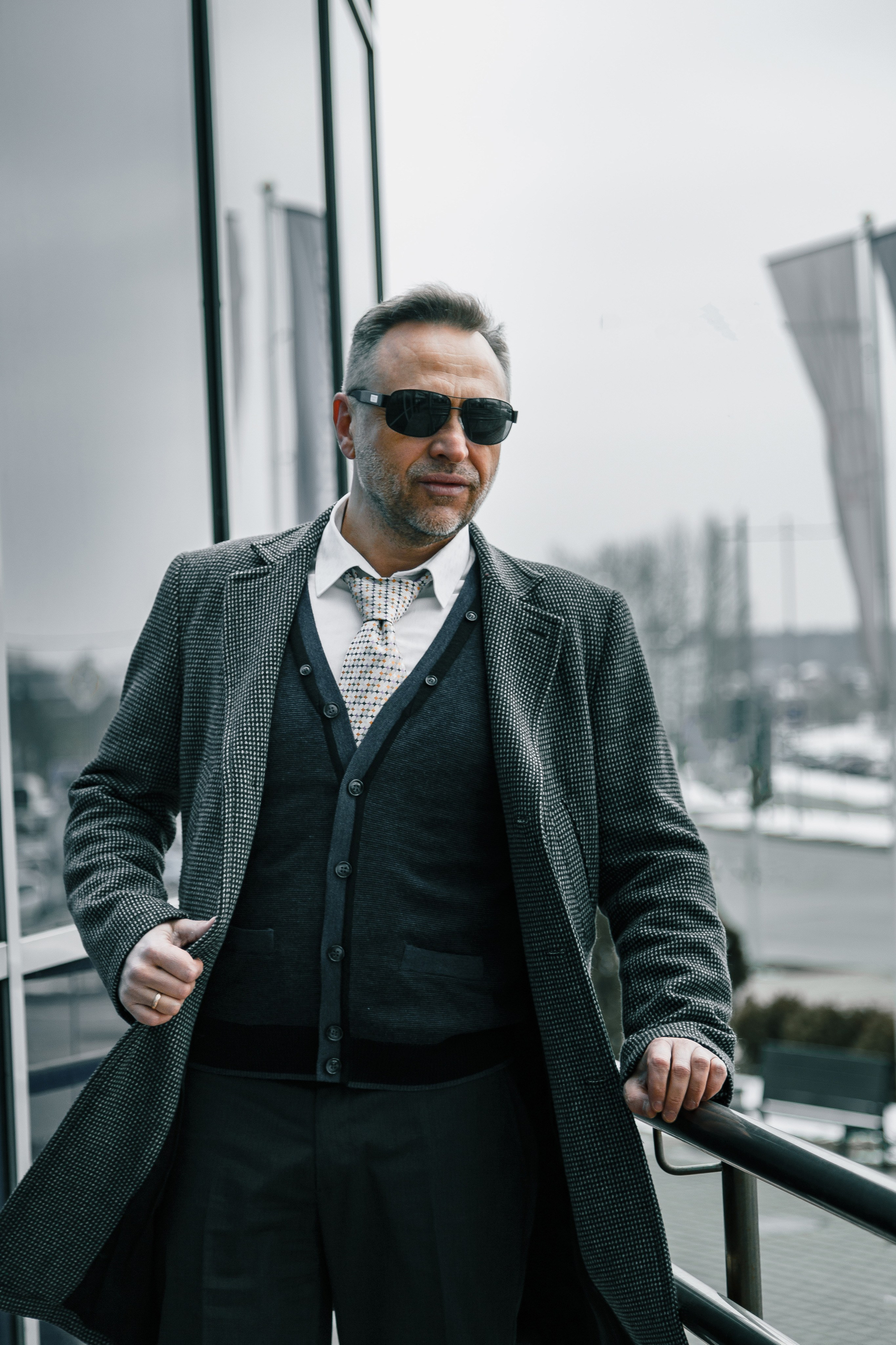 Бизнес-фотосессия для предпринимателя Минск, Профессиональные деловые фото для мужчин Минск