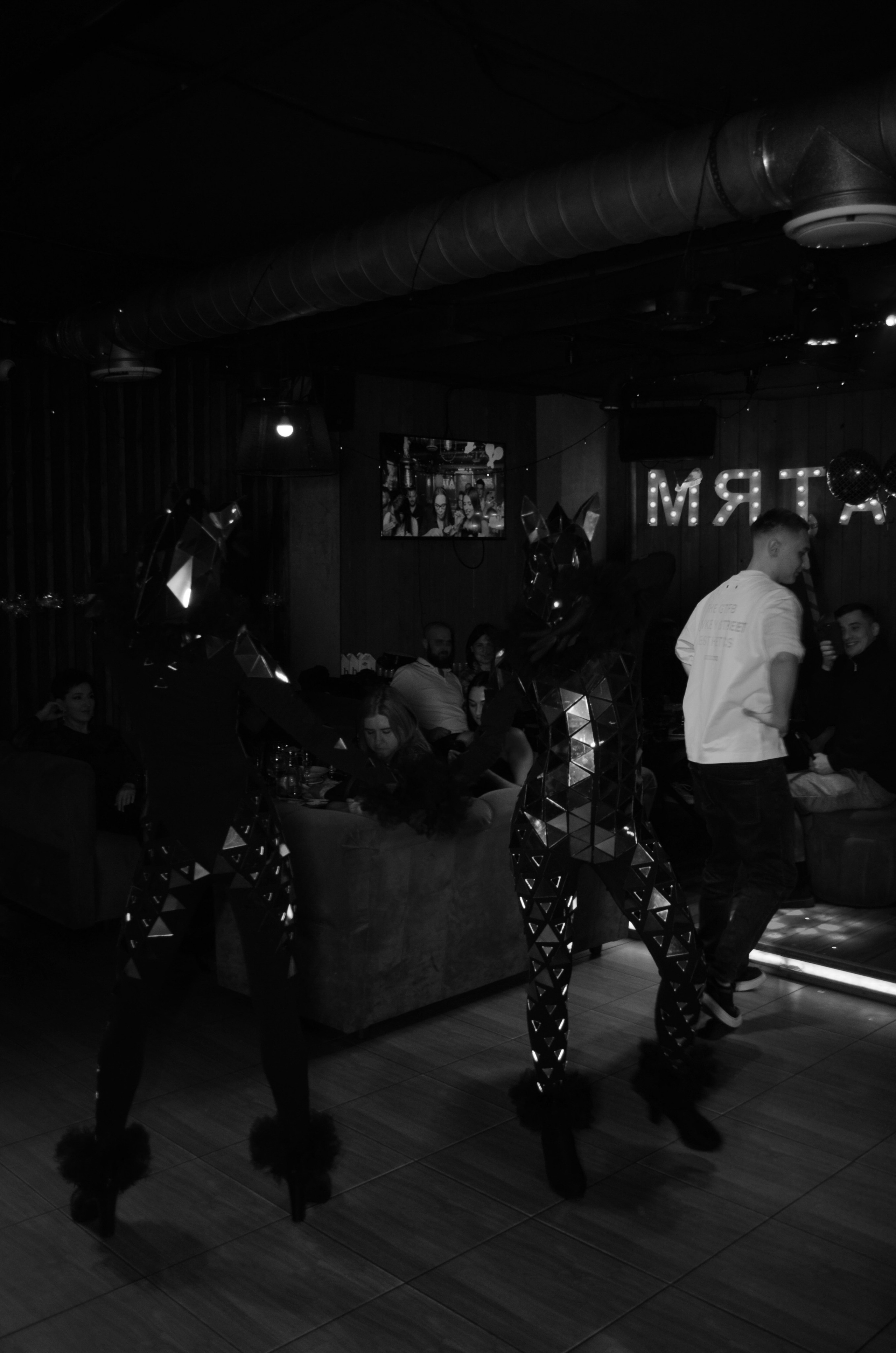 25.12.25 New Year Party. Мята Спортивная — Кальянная, караоке, бар в Минске