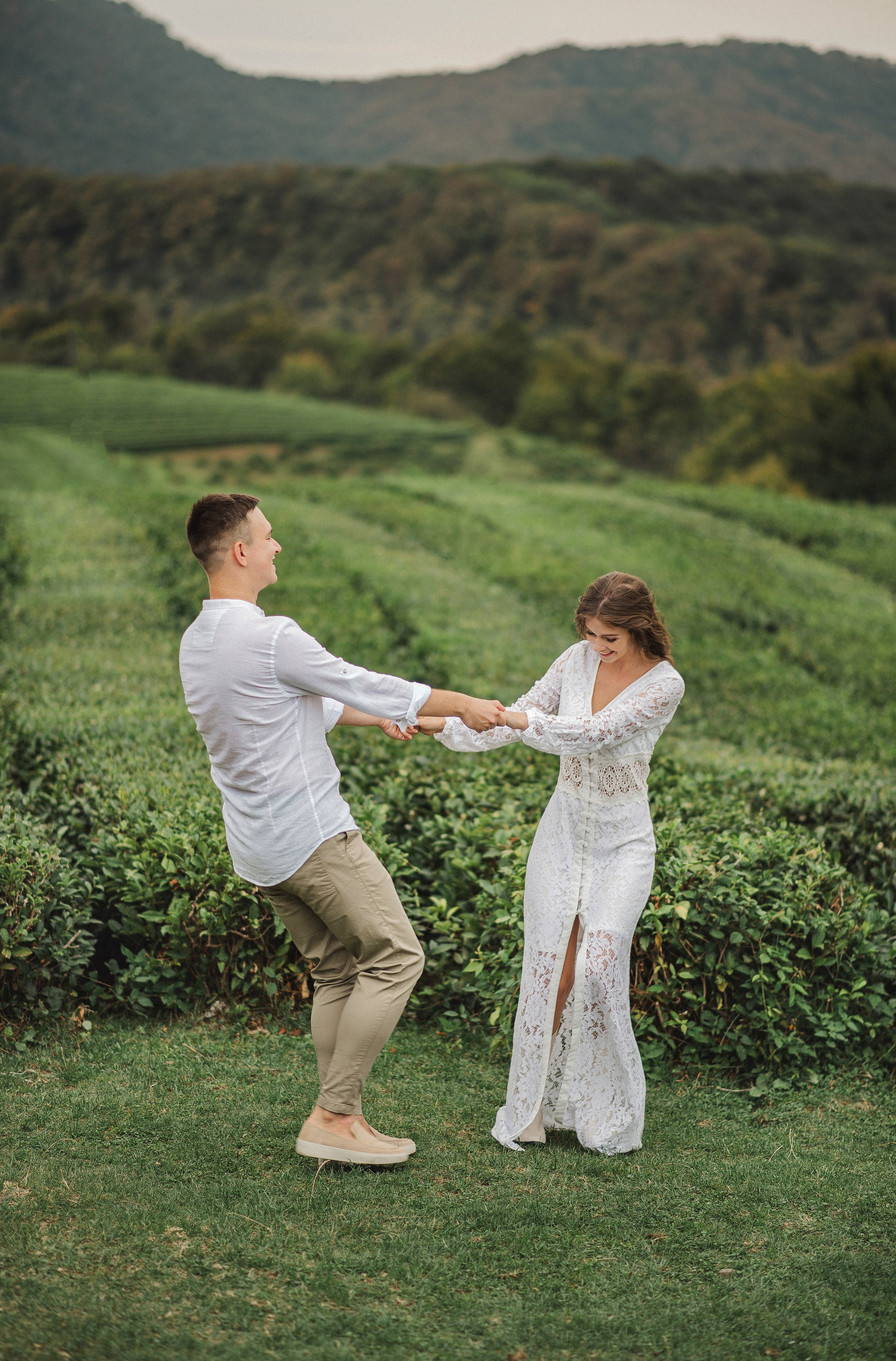 LoveStory на чайных плантациях. Ваш личный фотограф в Пскове Анаис Рамирез