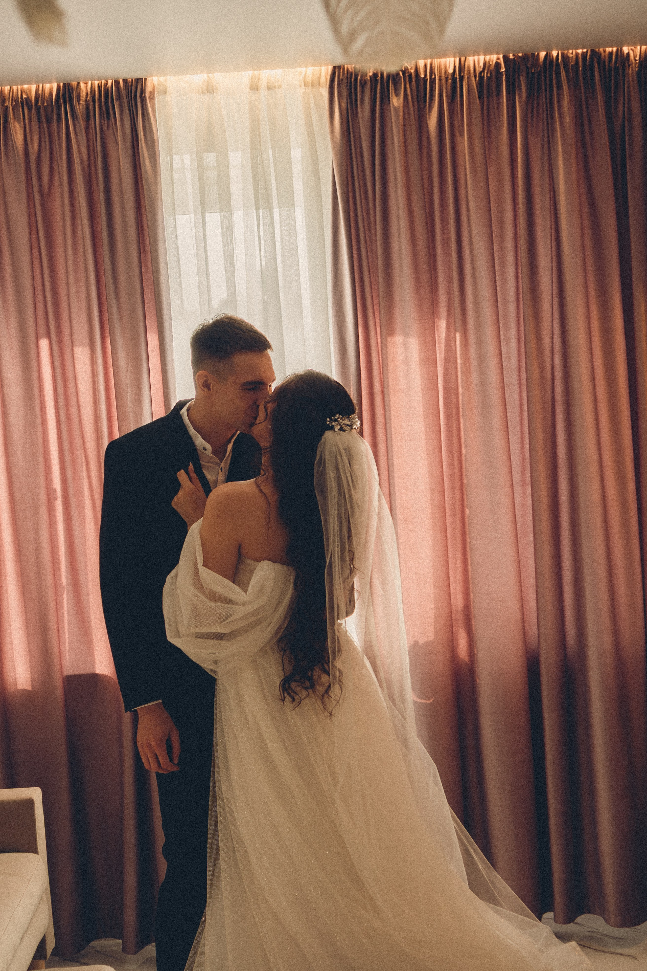 СВАДЕБНАЯ СЬЕМК В ПАРКЕ 300-ЛЕТИЯ. Профессиональный фотограф, Санкт-Петербург — Виктория Богомолова