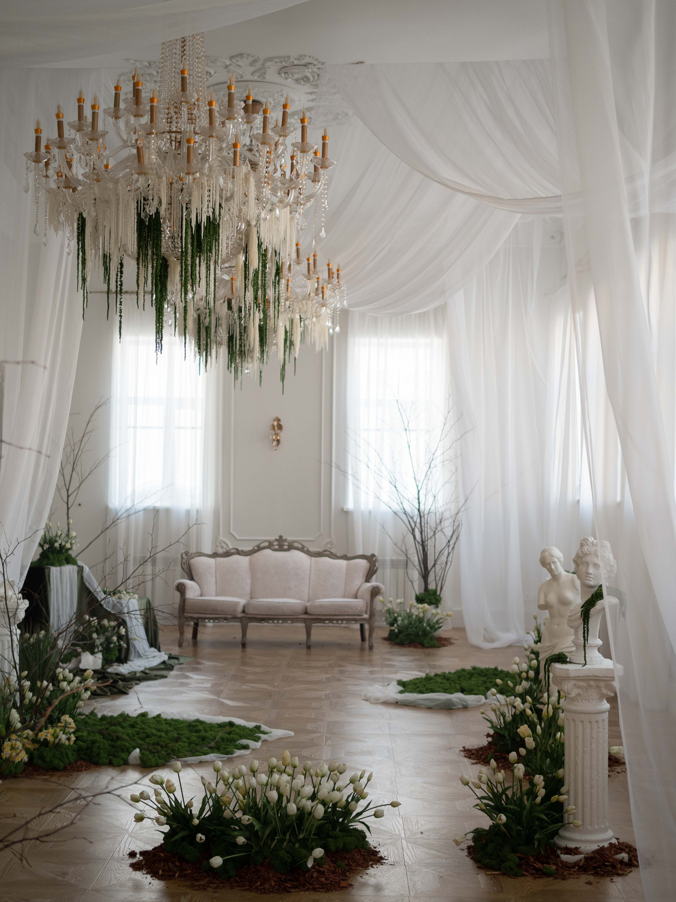 Зал Версаль. Фотостудия и пространство под мероприятия studio1884 в Казани