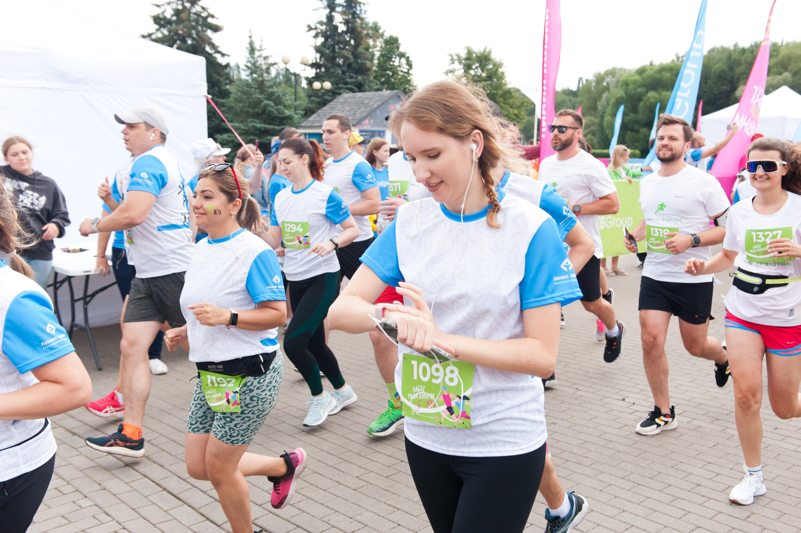 Корпоративное. Забег X5 Retail Group. Репортажный фотограф и видеограф Слава Думчев. Тимбилдинги, отчетники, корпоративы