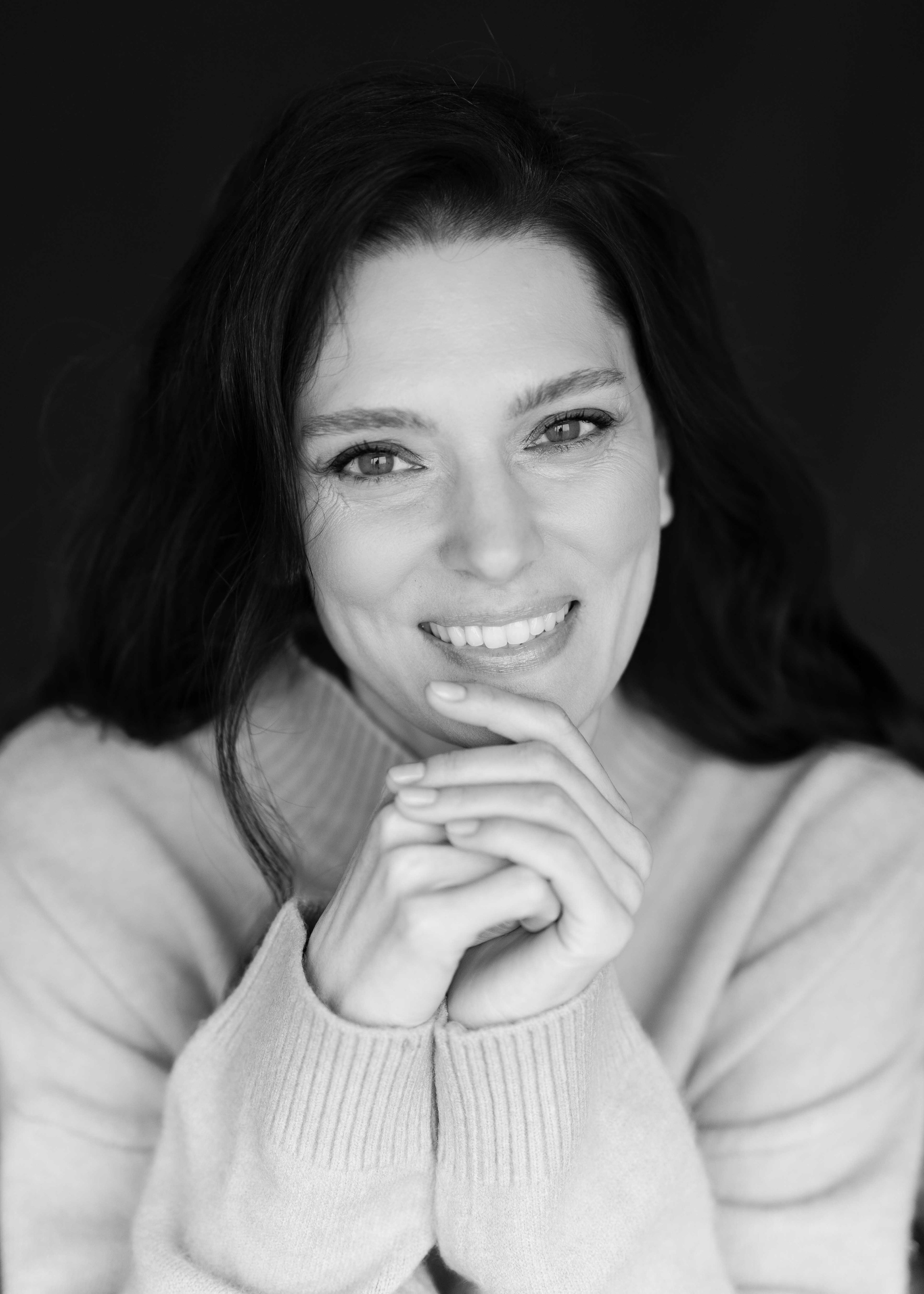 Женский портрет 35+. Женский портретный фотограф 35+ Воронеж. Добро пожаловать в магию ЧБ портрета