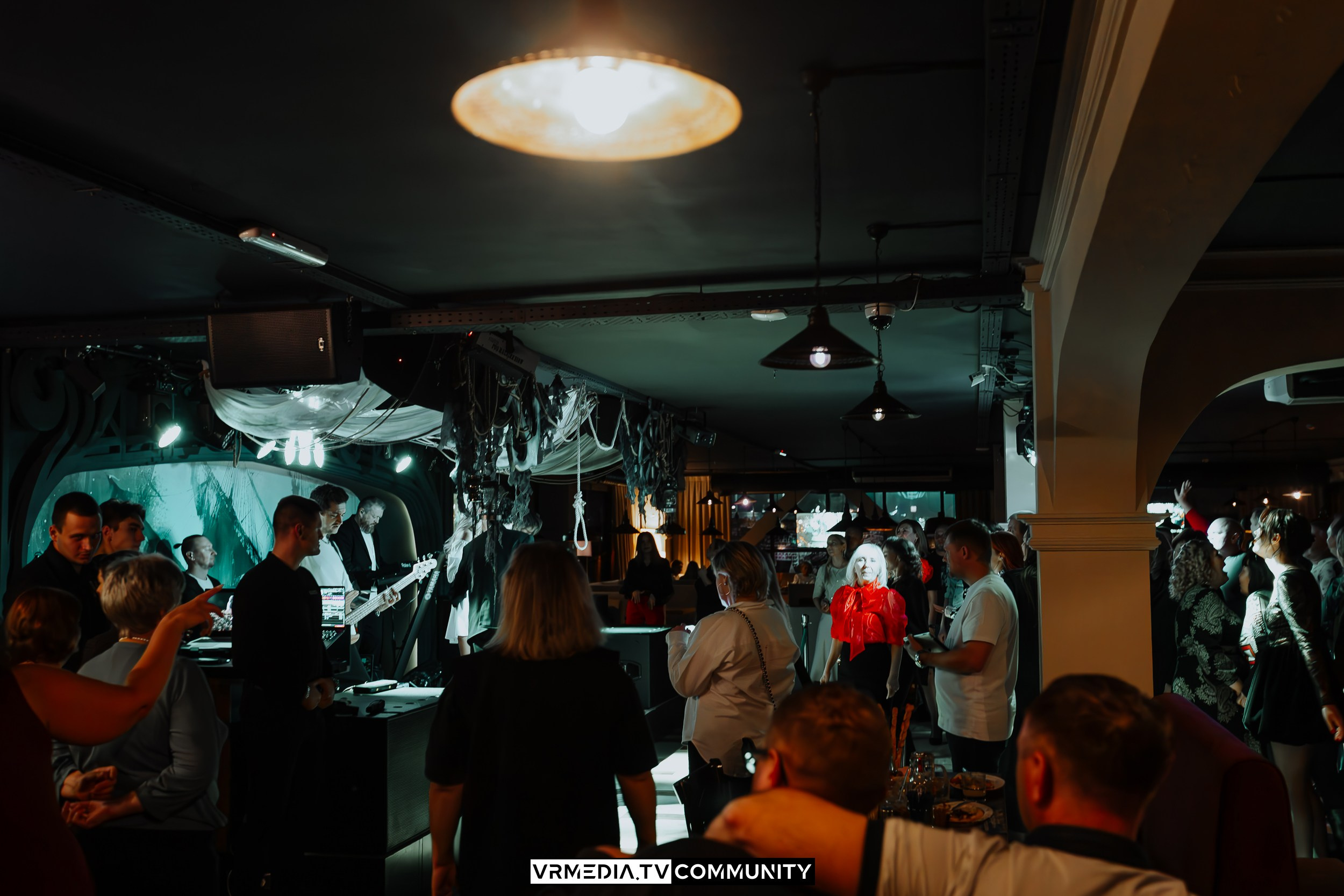 Ресторан «Мюнхен»: Часть команды — часть корабля