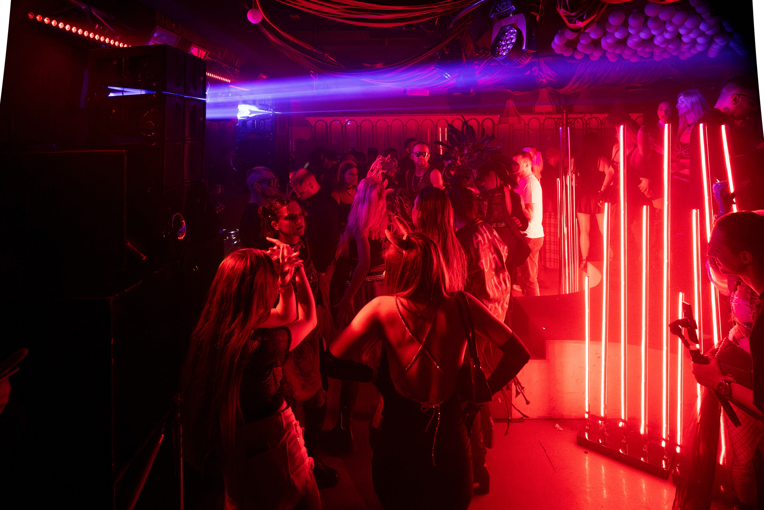 Вечеринка «ILLEGAL FRIENDS». Фотограф г. Владивосток