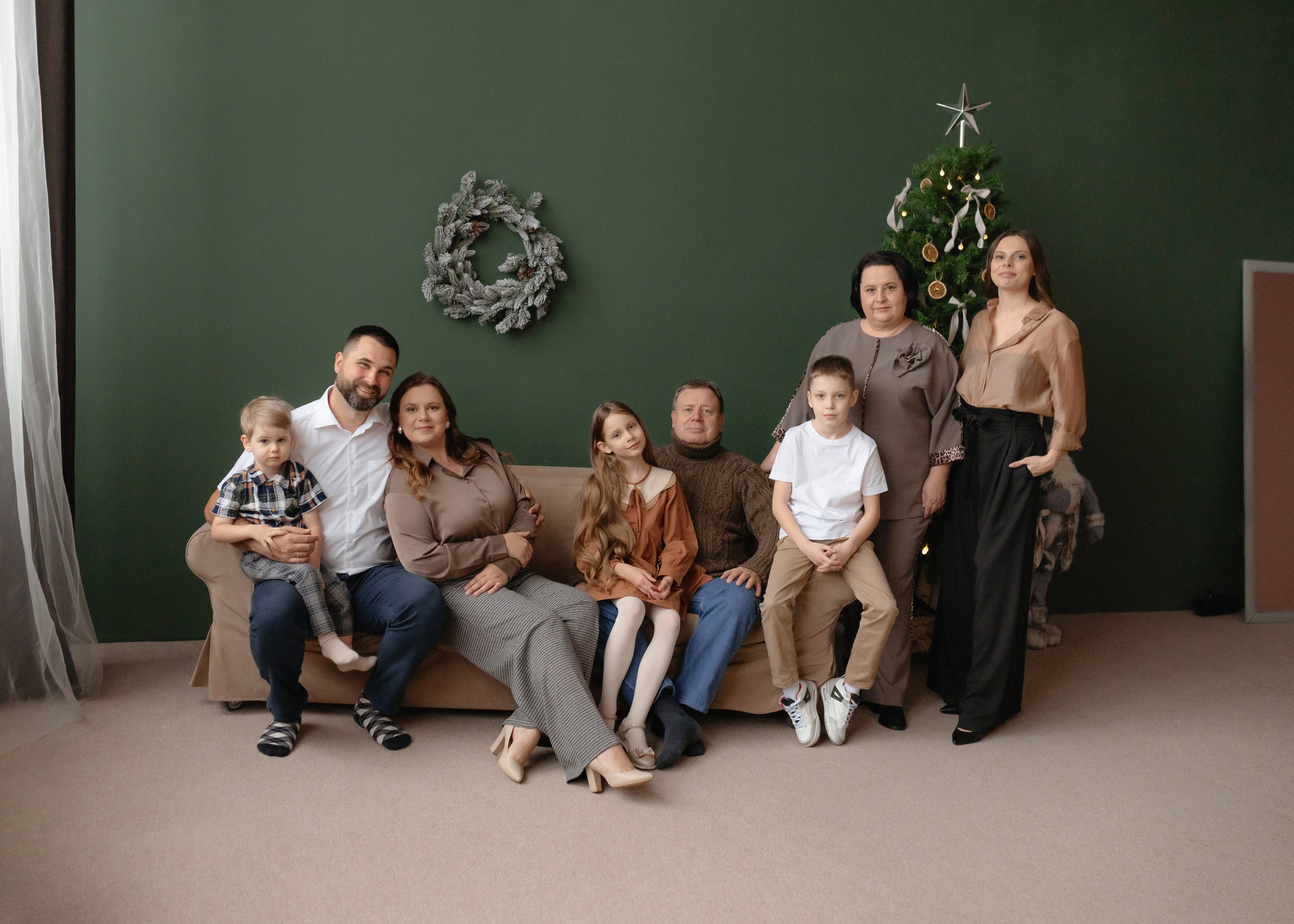 Семейная новогодняя фотосессия. Семейный и портретный фотограф Нижний Новгород