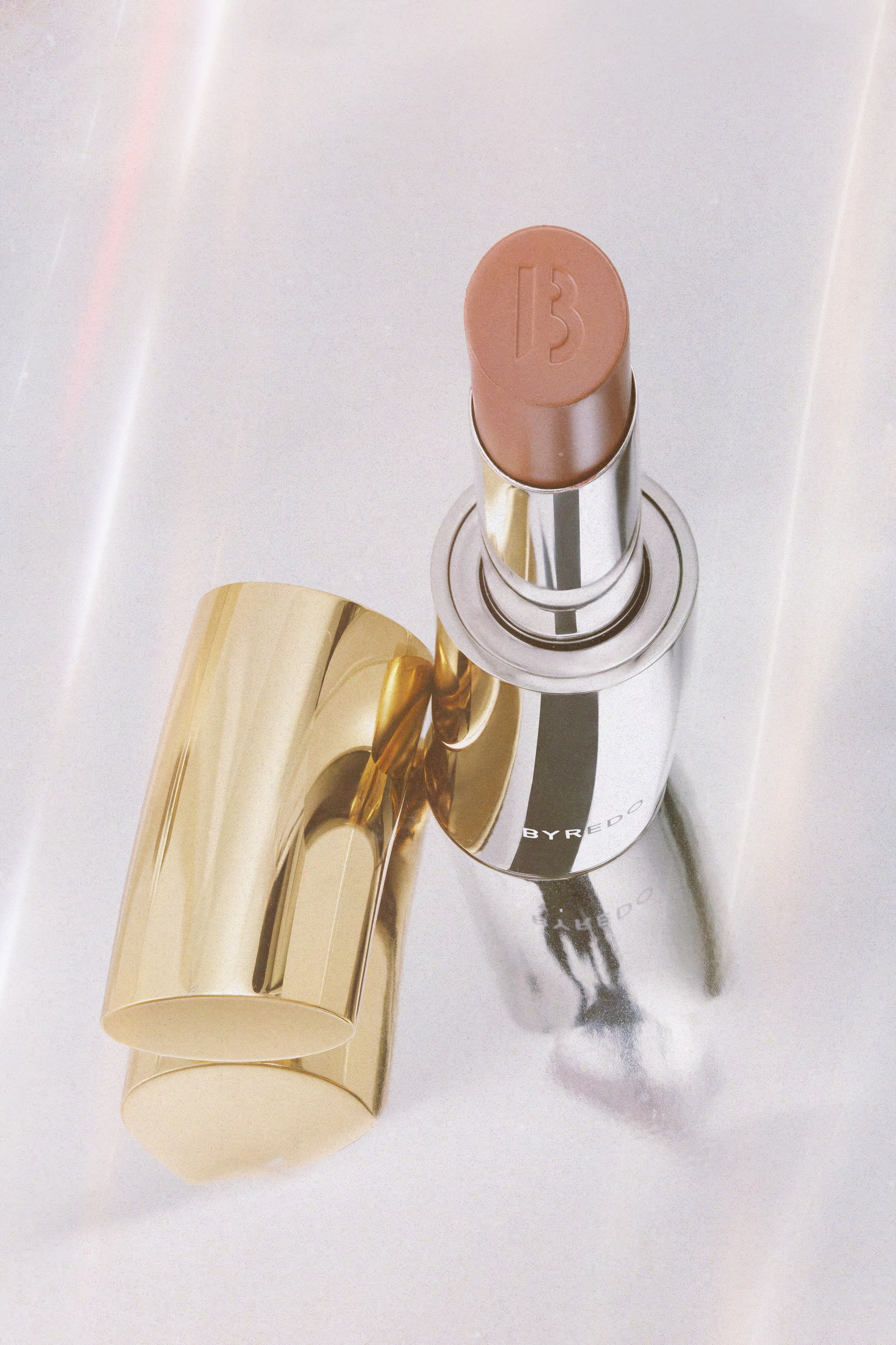 Предметный и ювелирный фотограф в Санкт-Петербурге