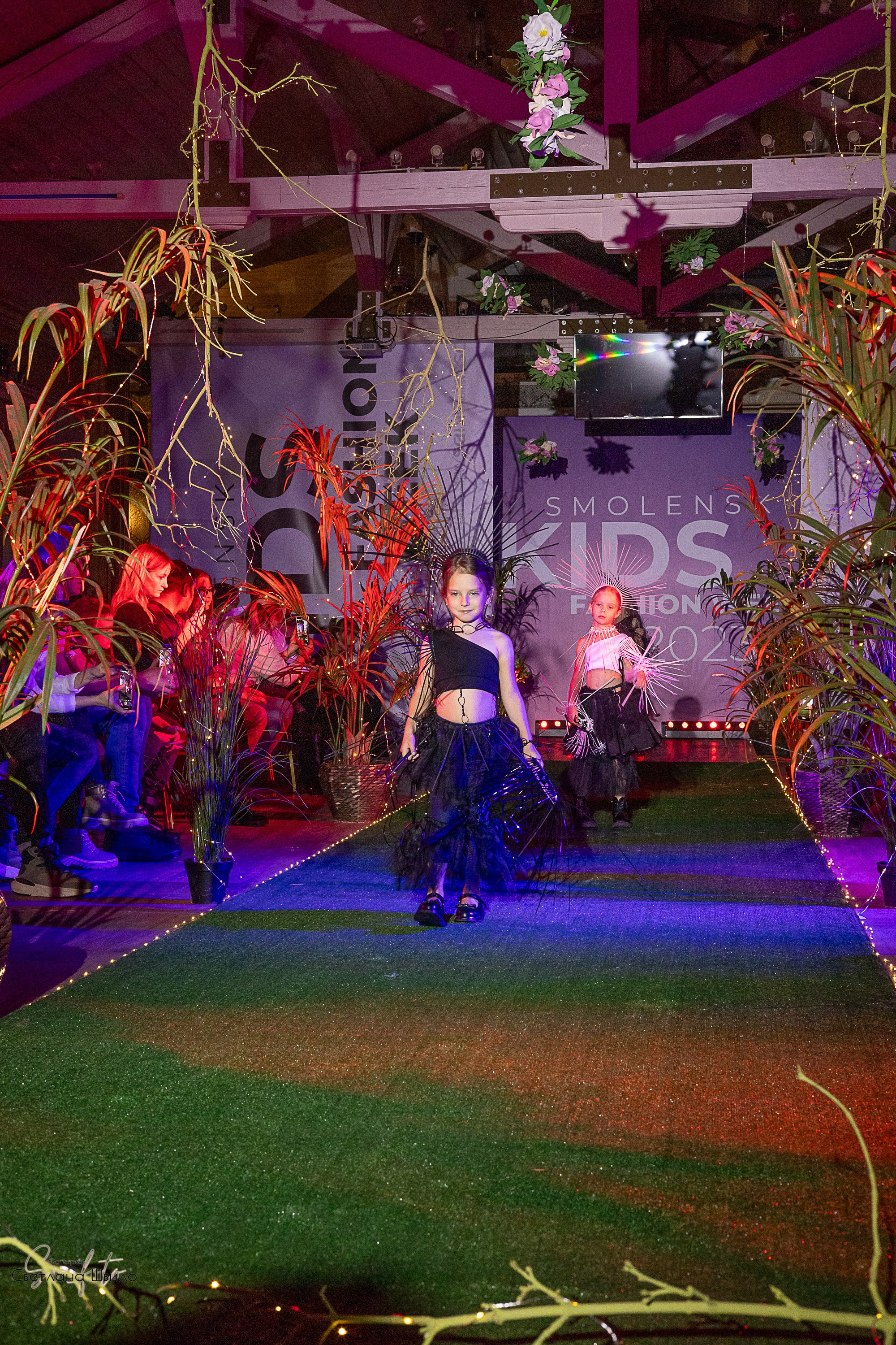 Smolensk Fashion Week_показы_ДЕНЬ 3_ФИНАЛ_Алиса в стране чудес. Главная
