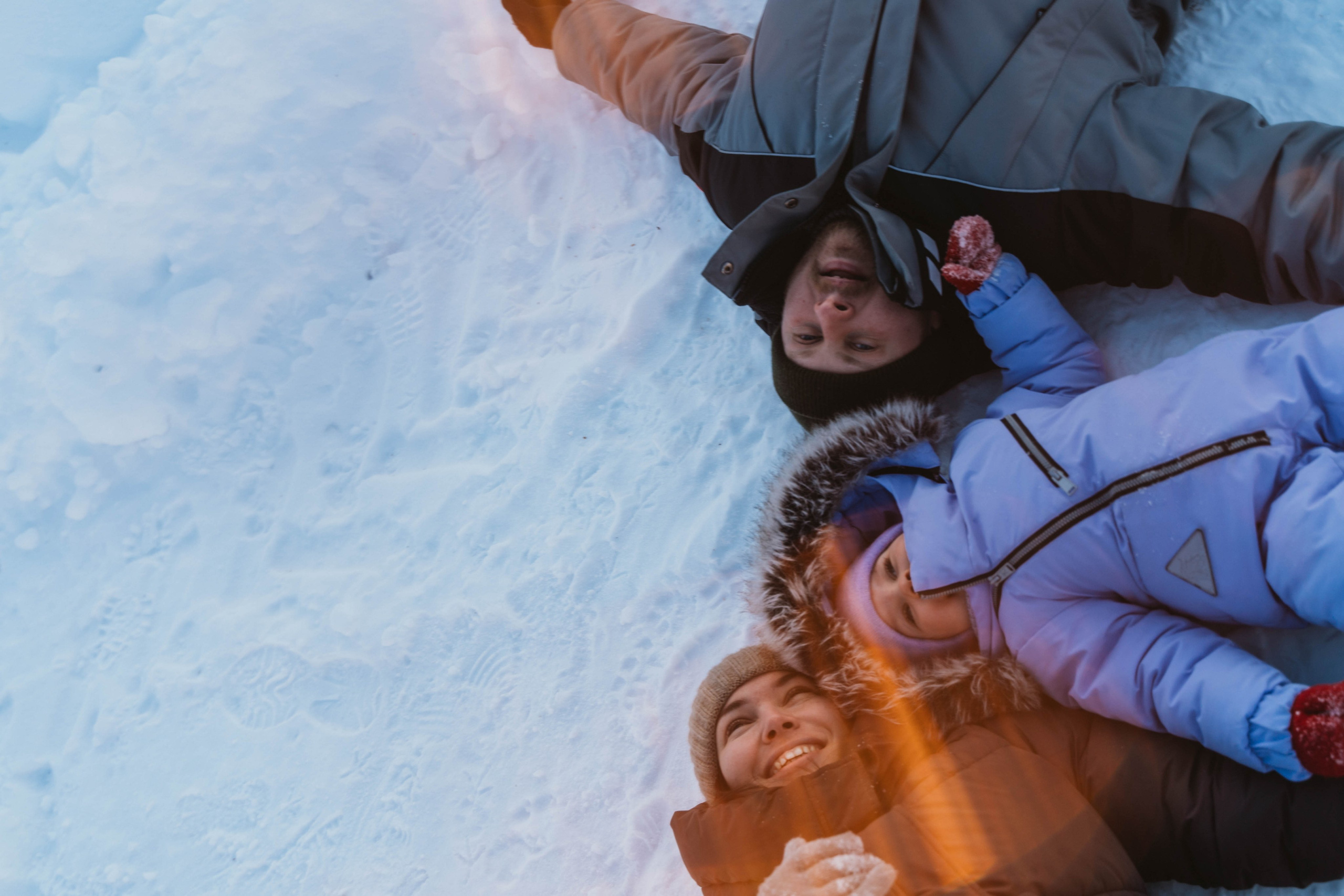 Артем Настя и Манюнька. Семейный фотограф в Москве Алёна Шестунова
