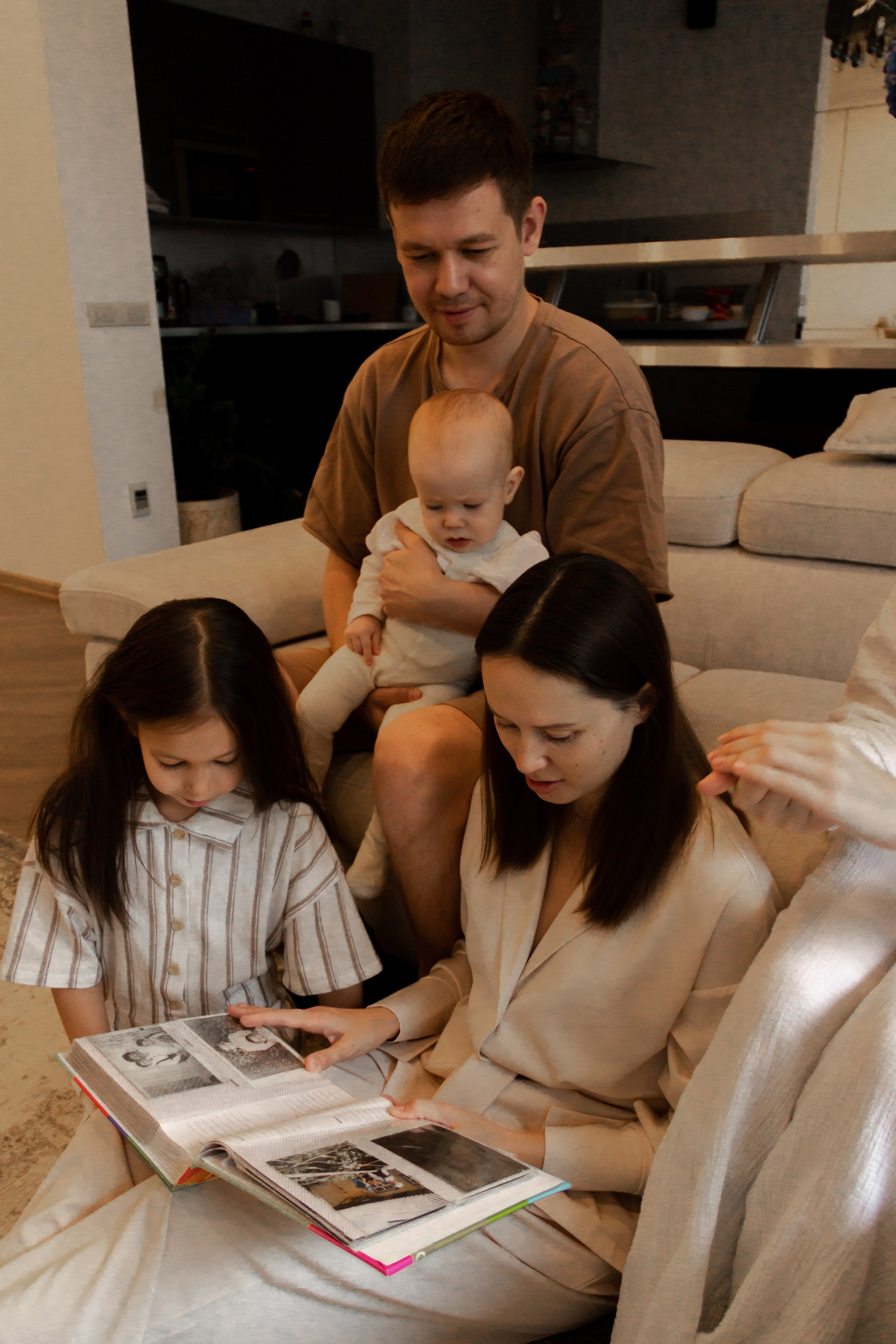 Рустам\Нурсина\Нурияна\Зарина\Сармат