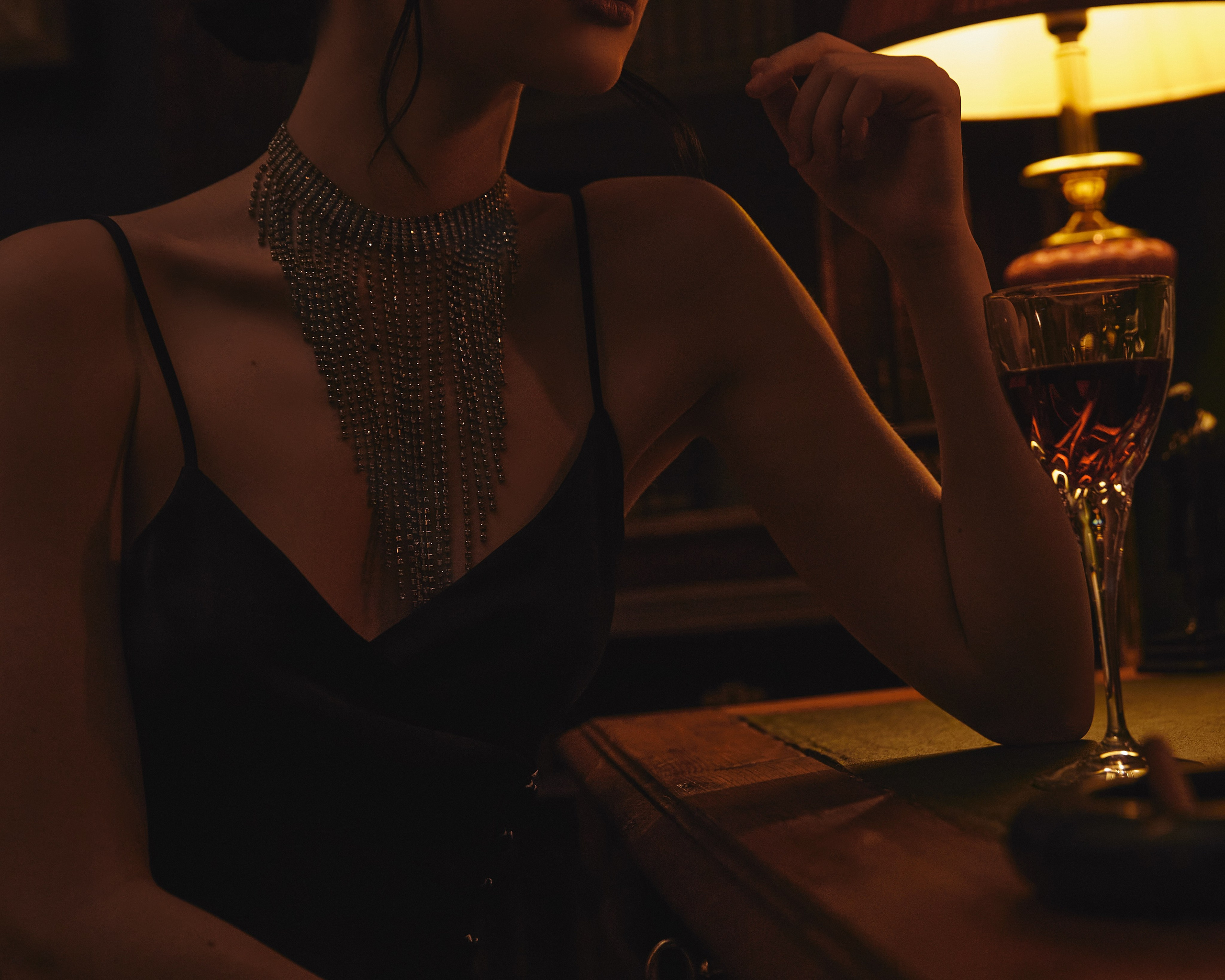 Nightlove. Святослав Лебедев | Рекламный фотограф — Коммерческая съемка, Арт-дирекшн, AI-интеграция