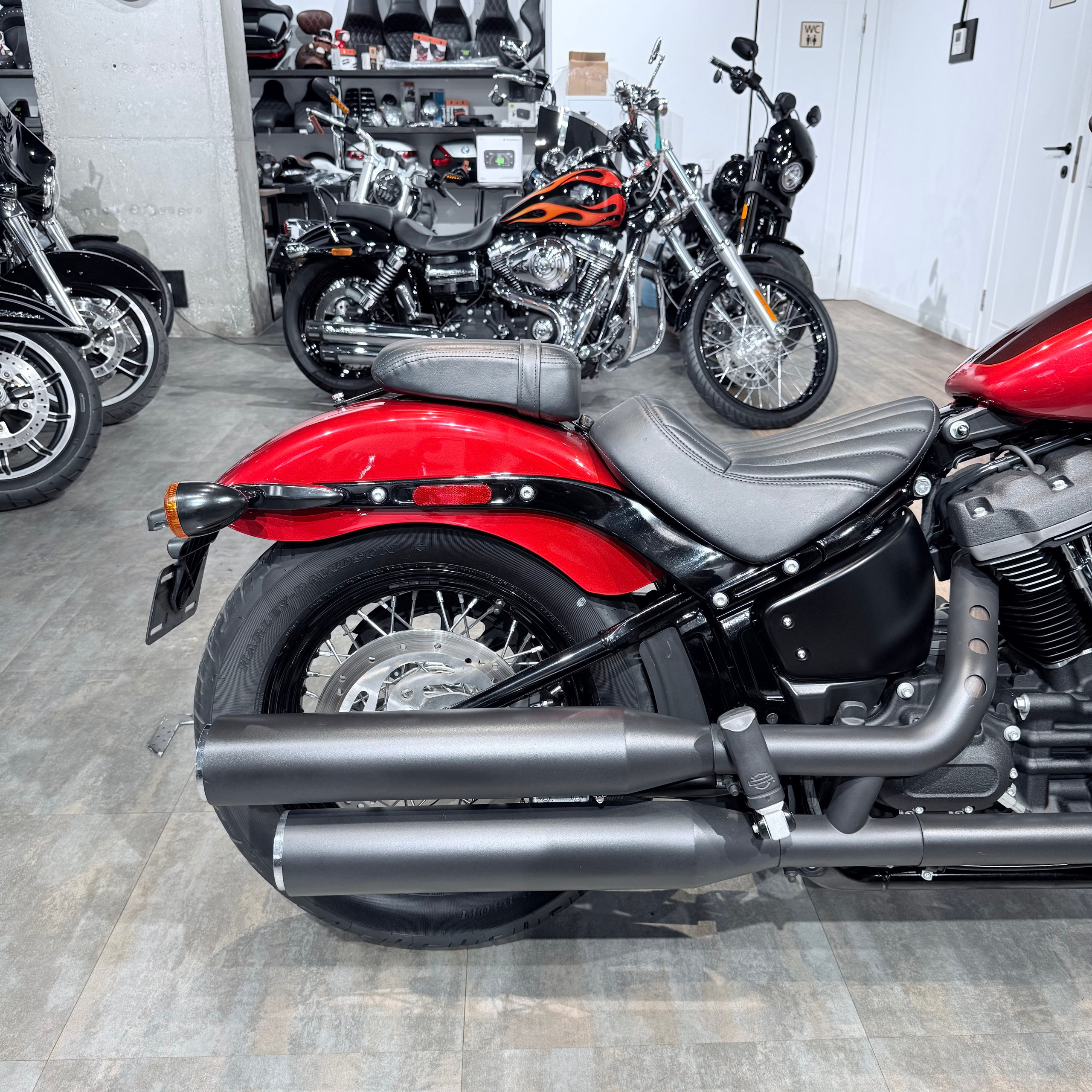 2017 Street Bob 107 ABS Red Pearl Brown. Hello Davidson, Москва. Только хорошие мотоциклы…