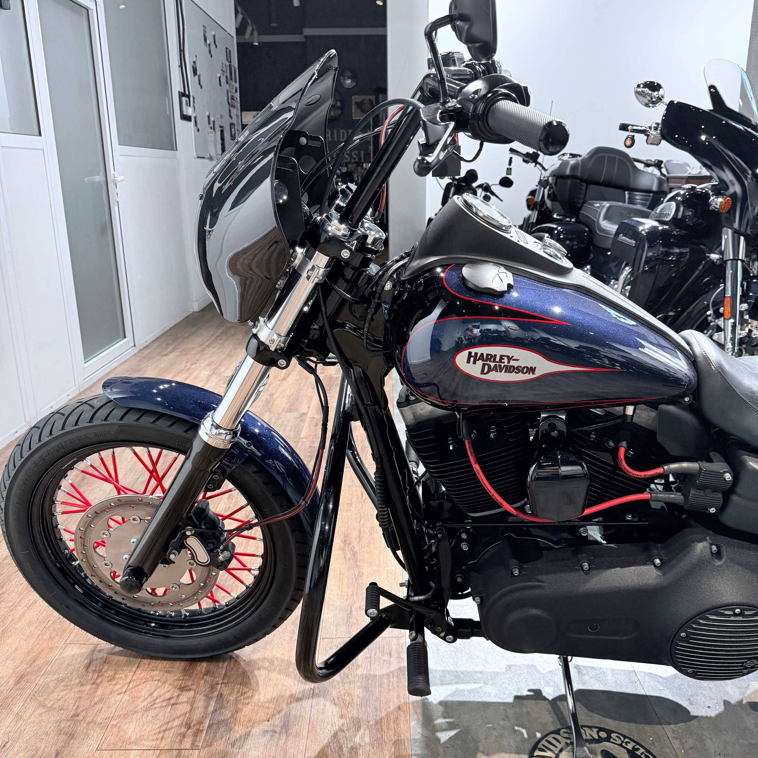 2013 Street Bob АВS Сlub-Style Blue. Hello Davidson, Москва. Только хорошие мотоциклы…
