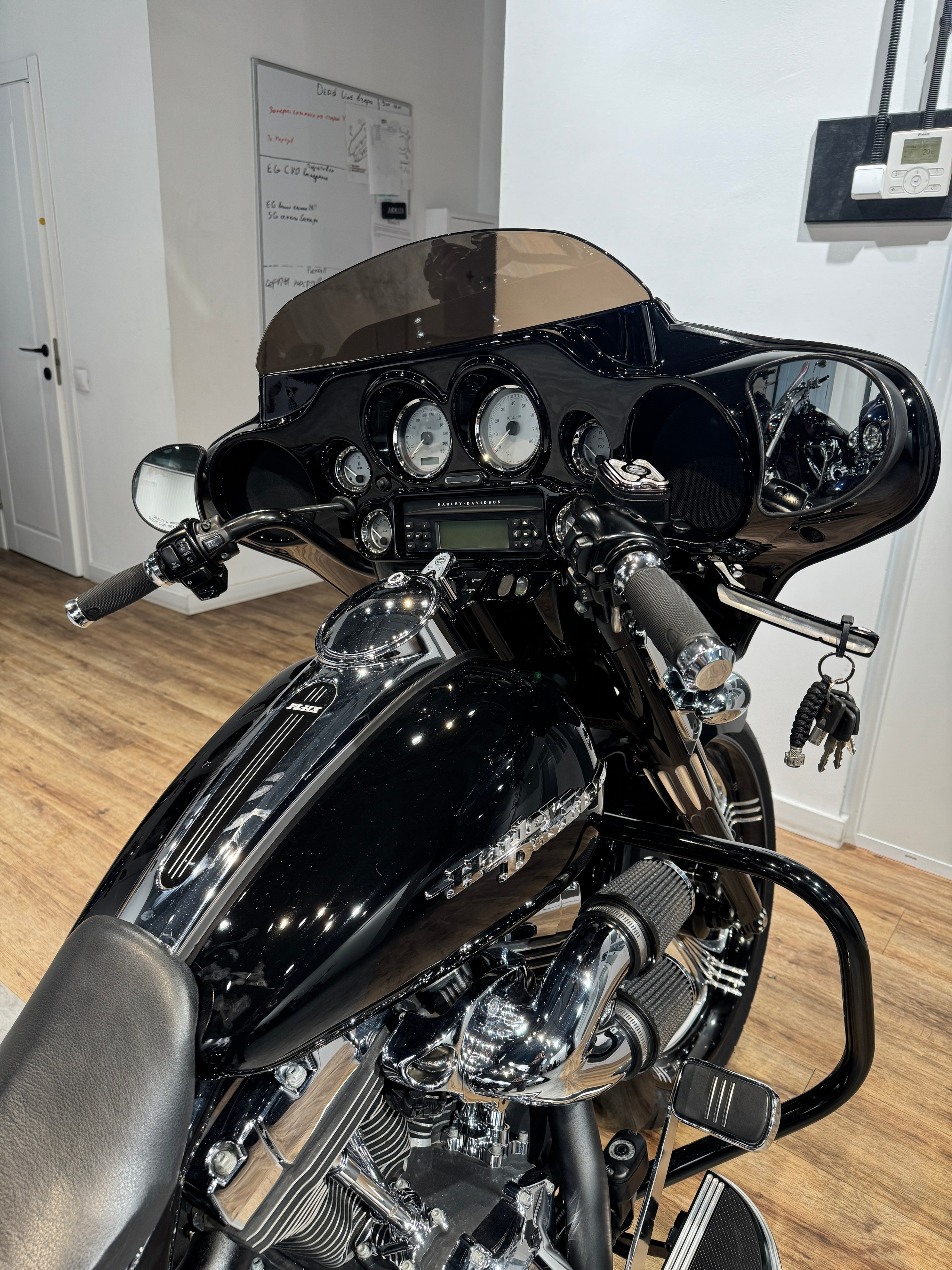 Мотоциклы Harley-Davidson HD Street Glide Bagger (Touring)  — купить мотоцикл. Hello Davidson, Москва. Только хорошие мотоциклы…