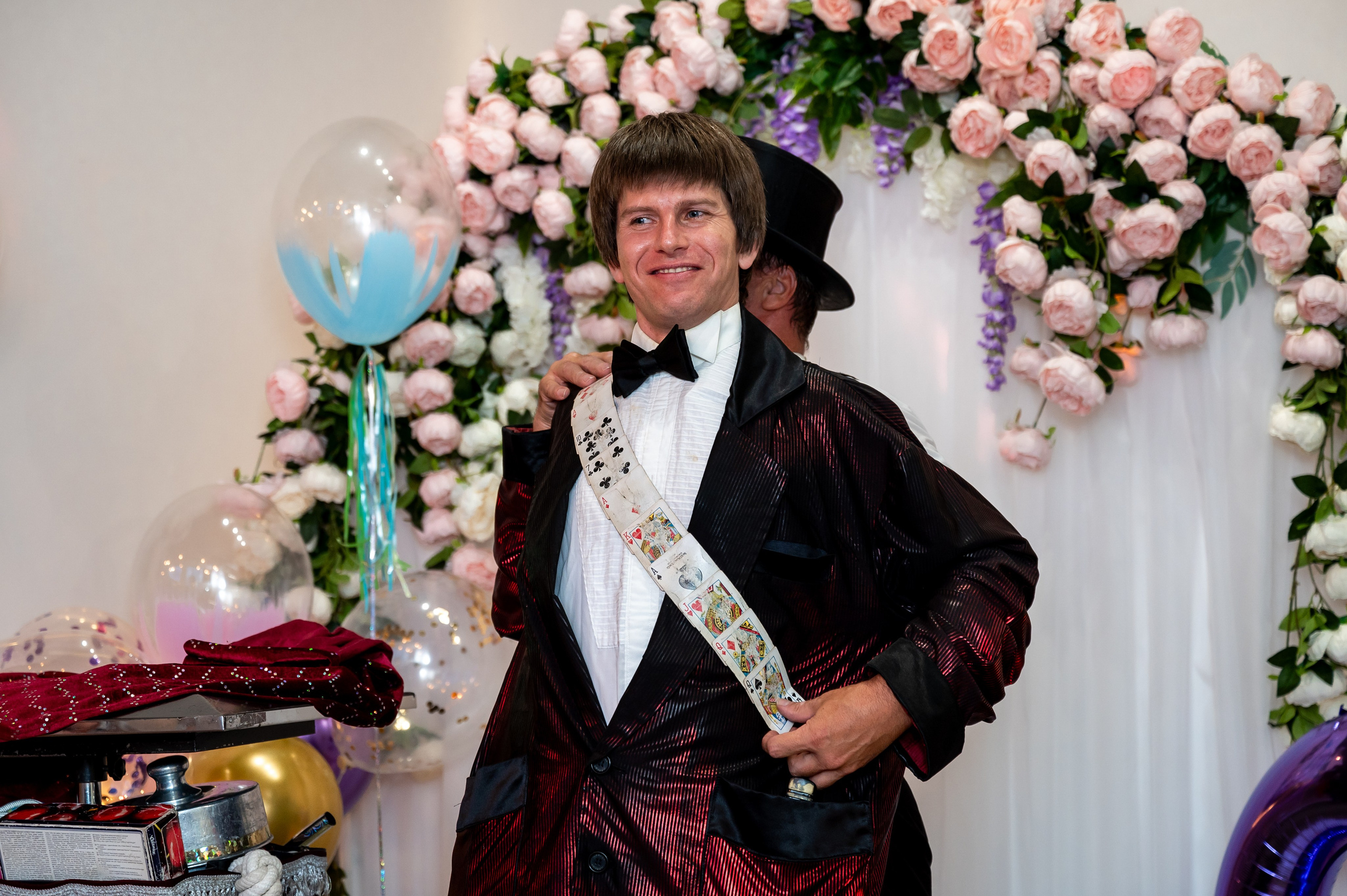 ДР в лофте с фокусником