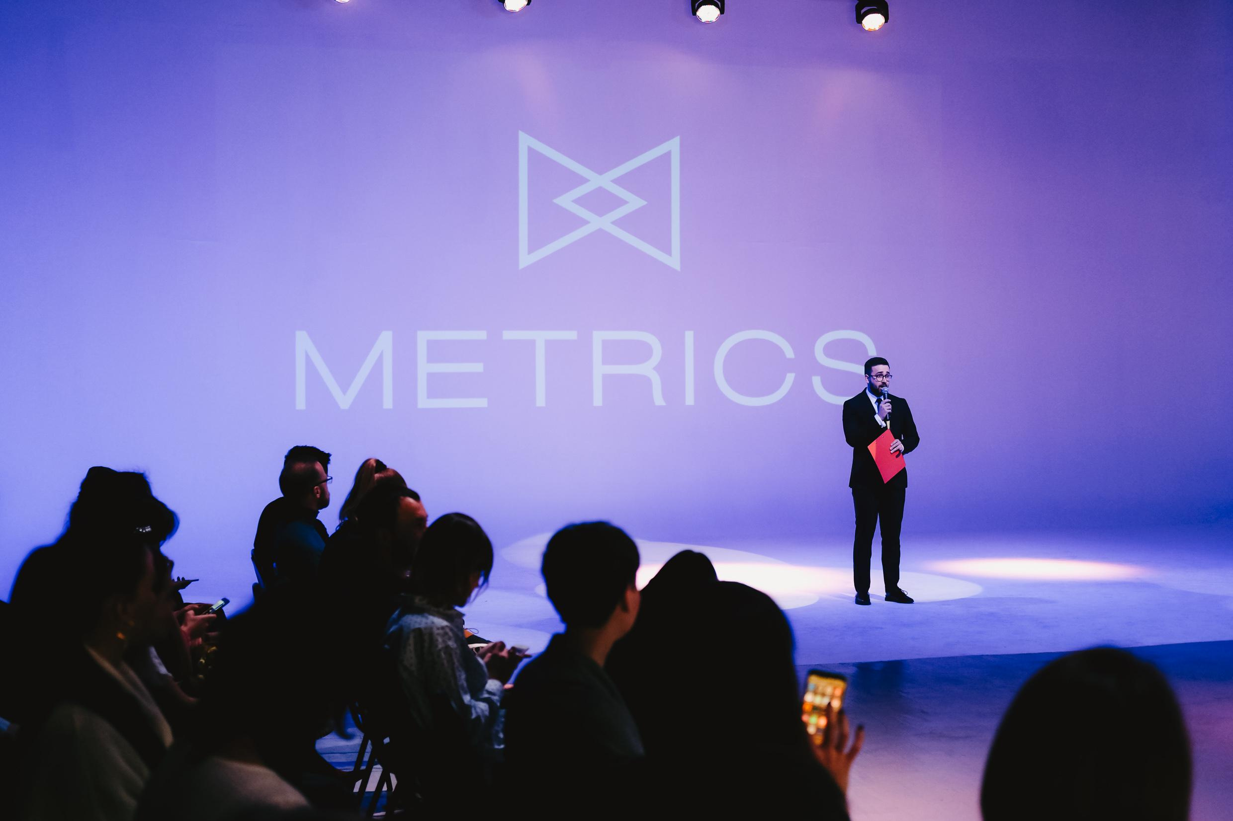 METRICS. Фотограф в Москве Дмитрий Рогов