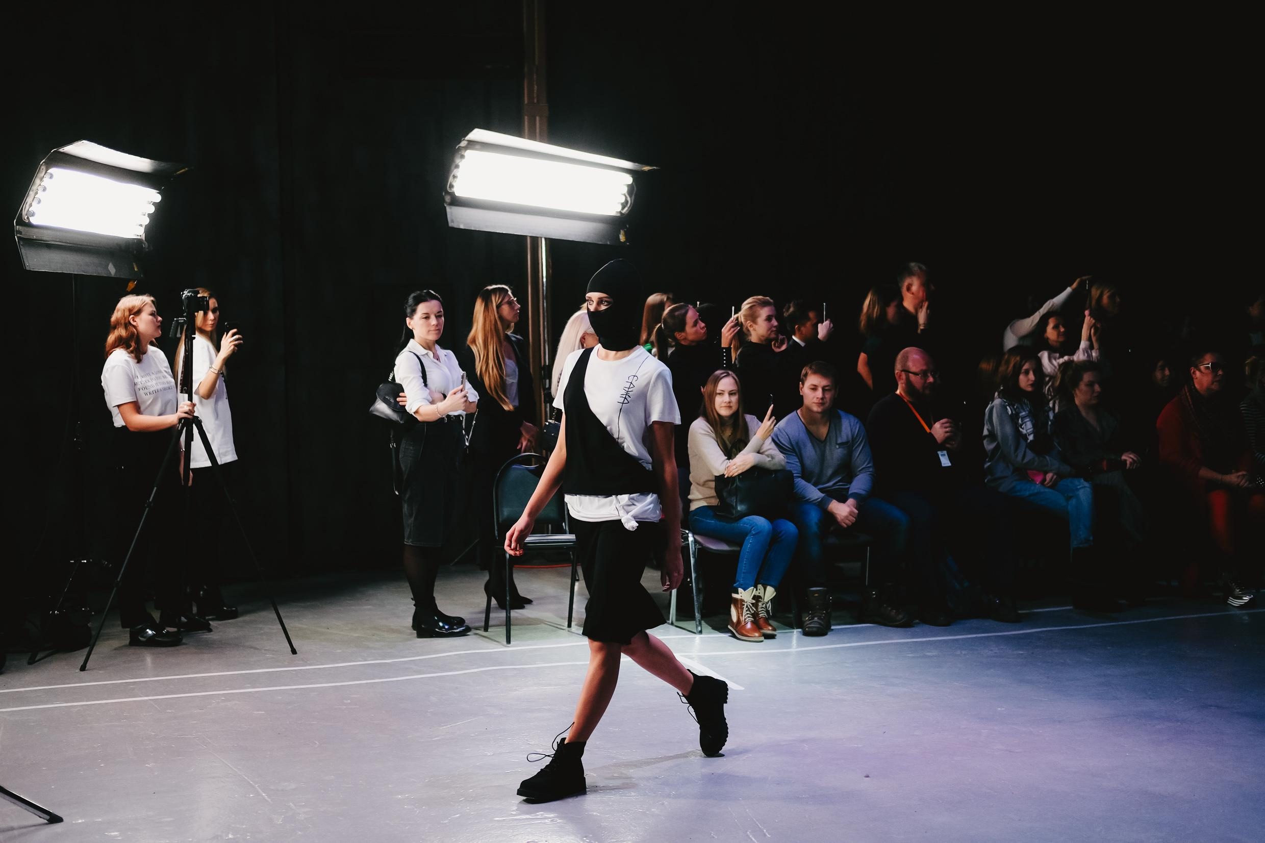 METRICS. Фотограф в Москве Дмитрий Рогов