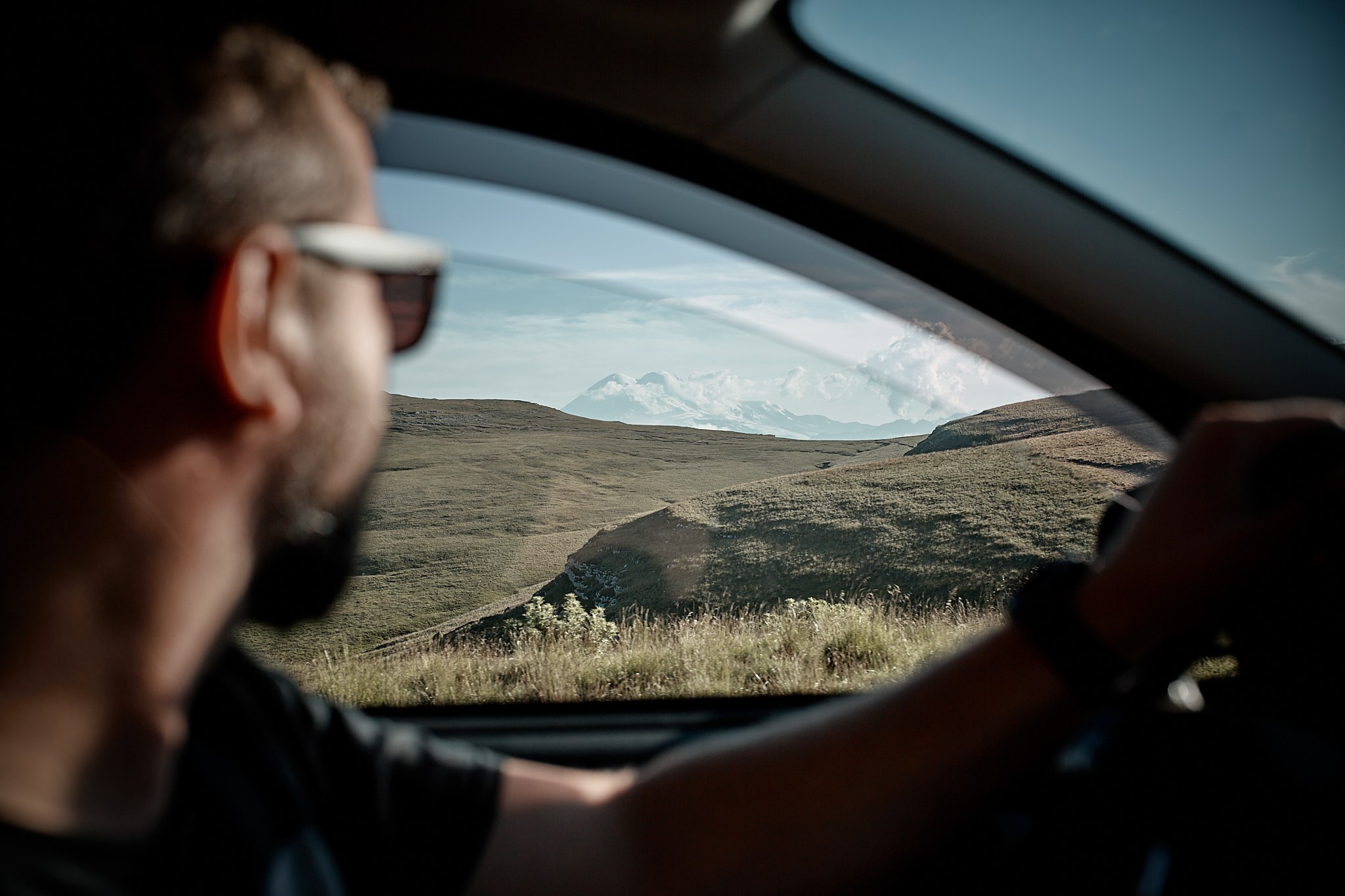 Путешествия и лайфстайл. Горный фотограф на Кавказе Никита Першин