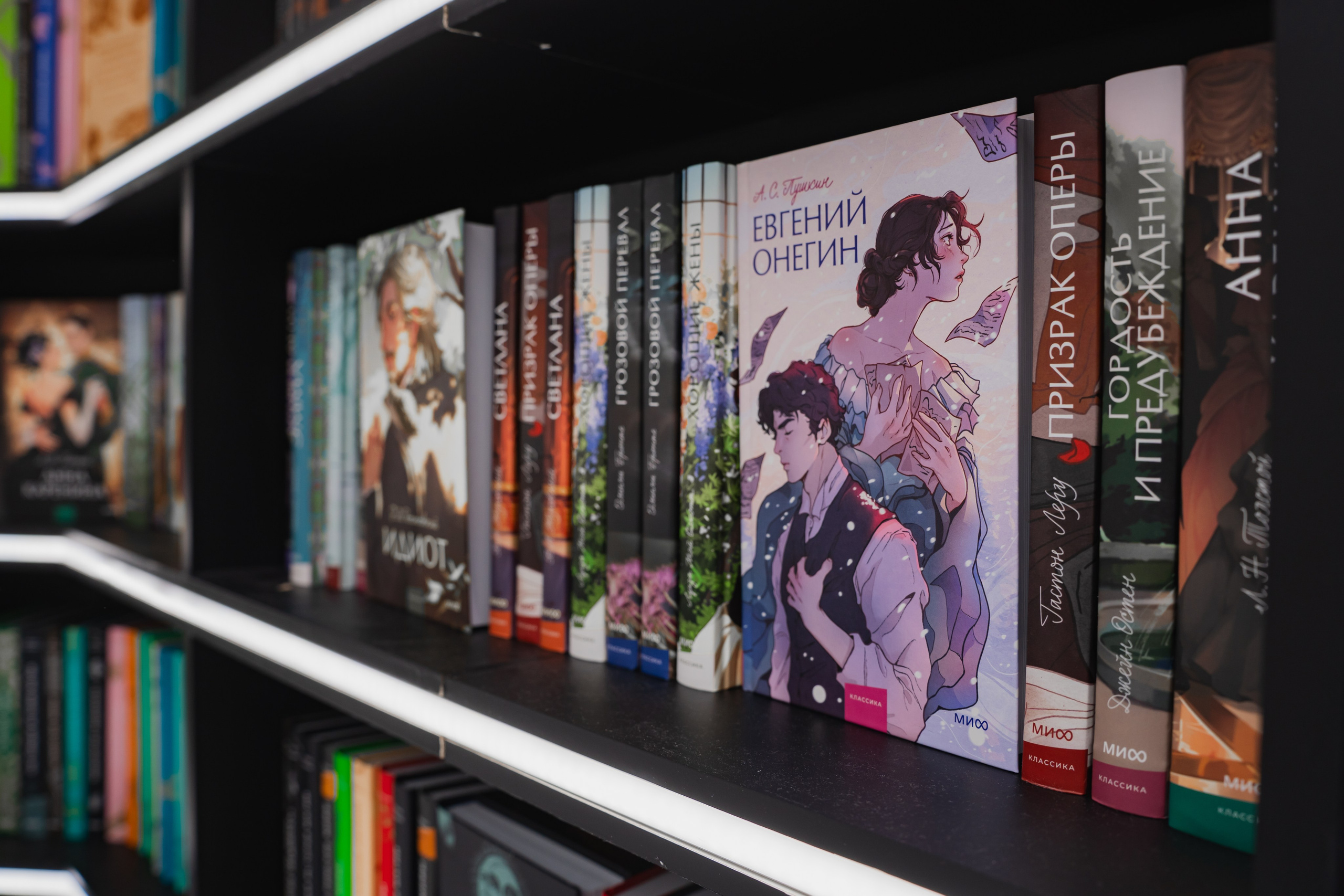 МИФ Non/fictio№ 2025 стенды. Репортажный фотограф Анастасия Рубцова