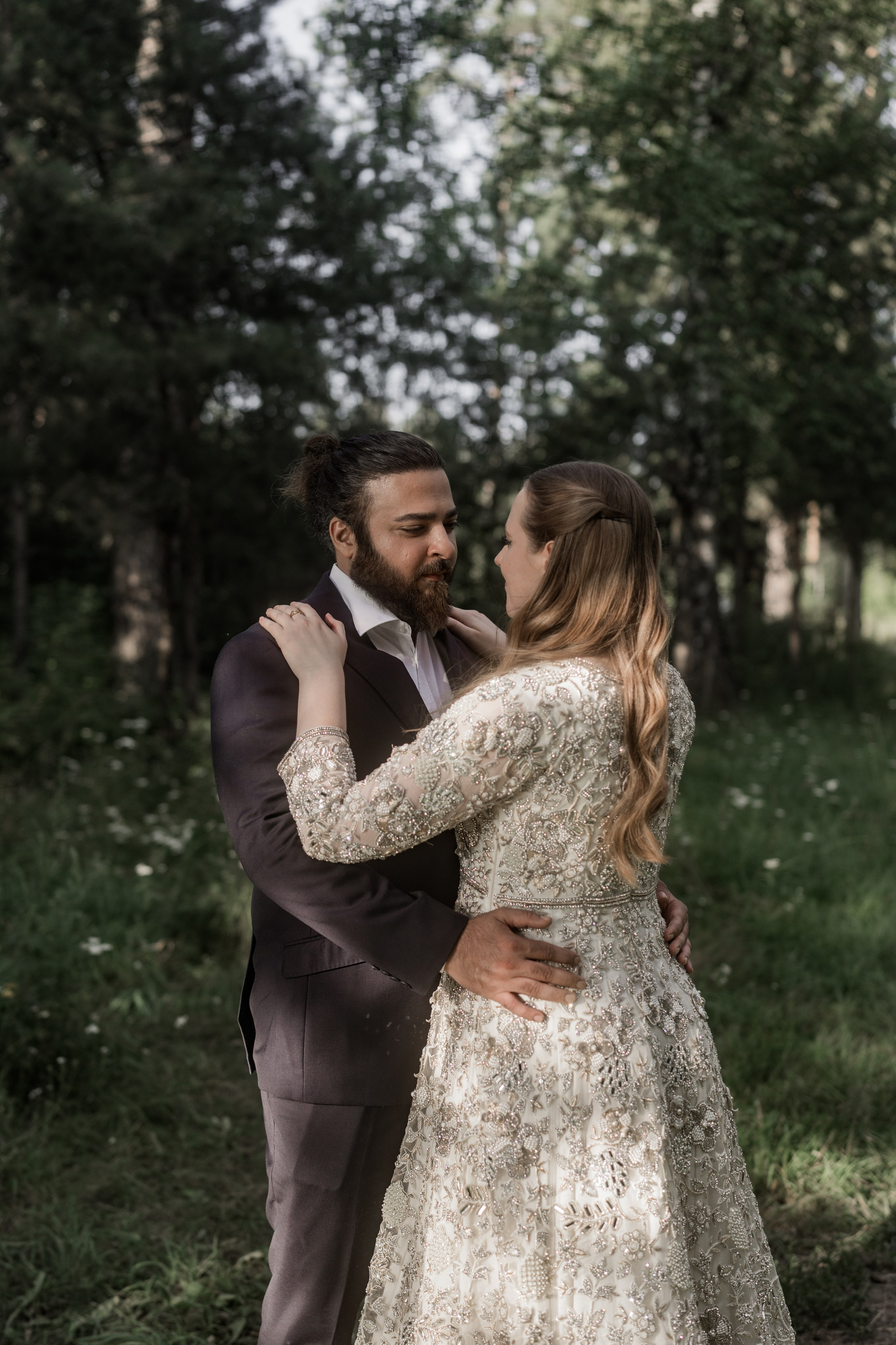 Свадьба Умар и Мила. Прогулка. Свадебный и индивидуальный фотограф Аля Мамакова