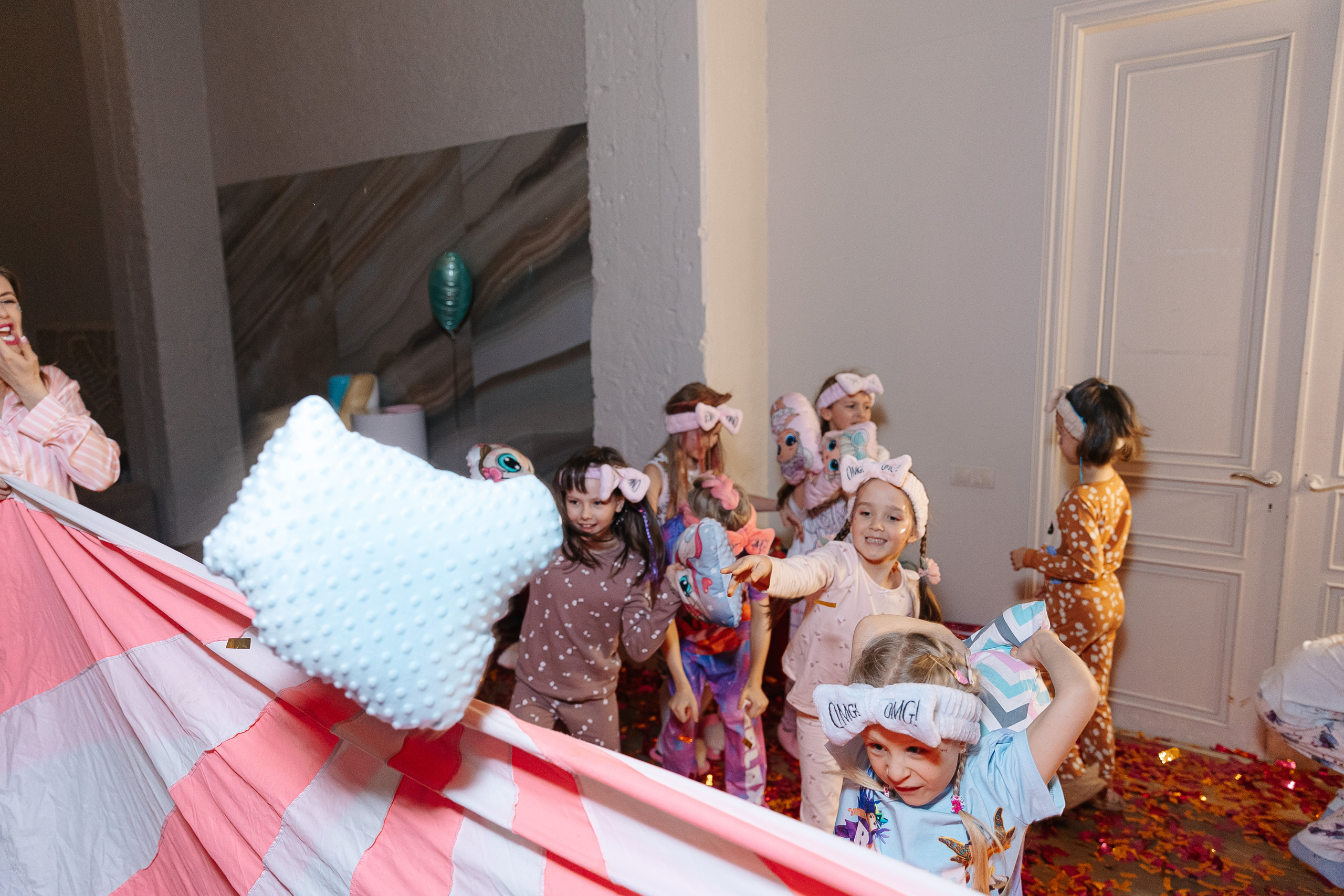 Даше 8 — пижамная вечеринка. Свадебный фотограф Москва Саша Серегина (Сашина)