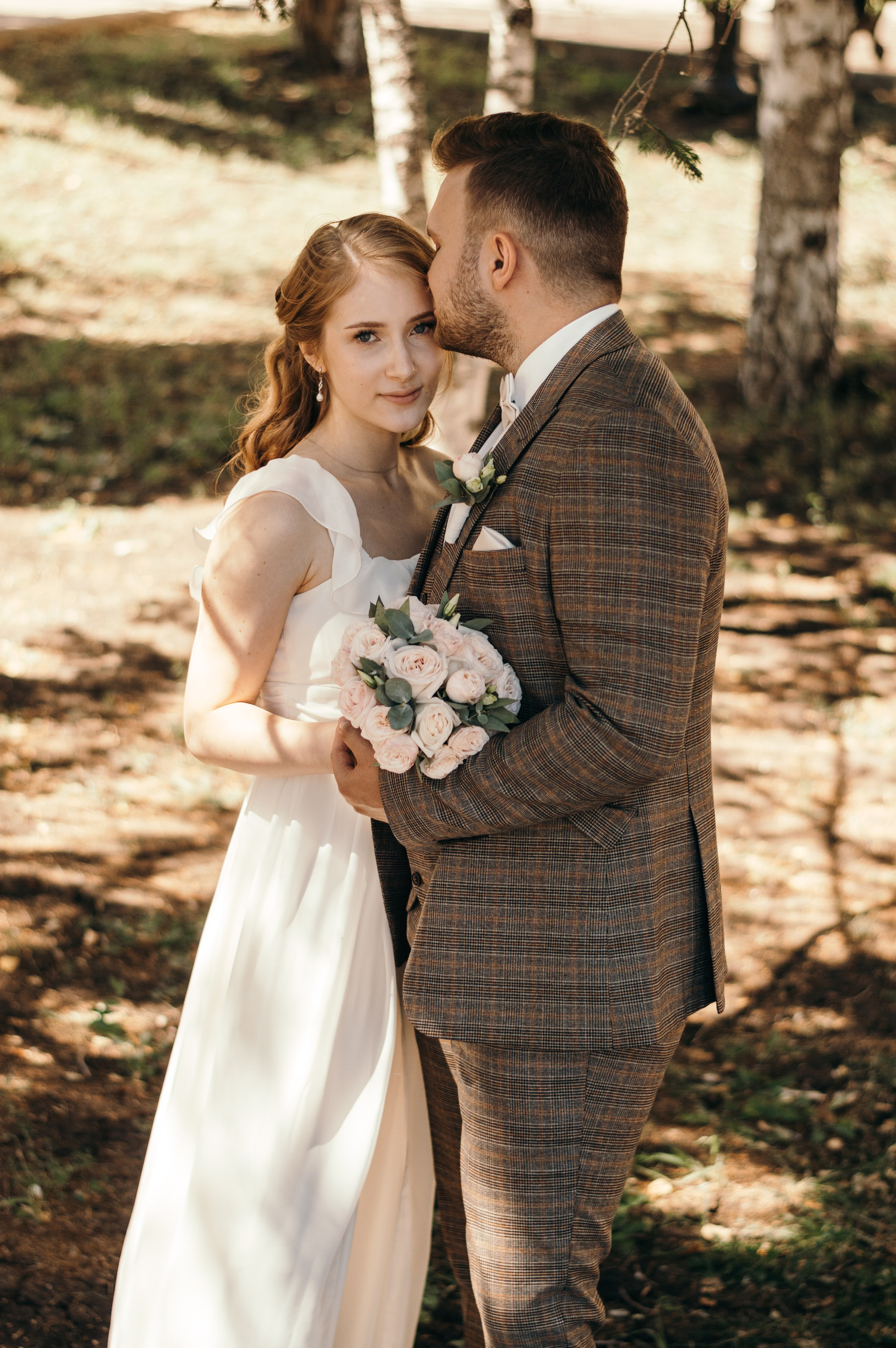 Свадебная фотосессия в солнечный день. Ксения и Артемий. Портретный и лавстори фотограф в Стерлитамаке Альбина Шарт