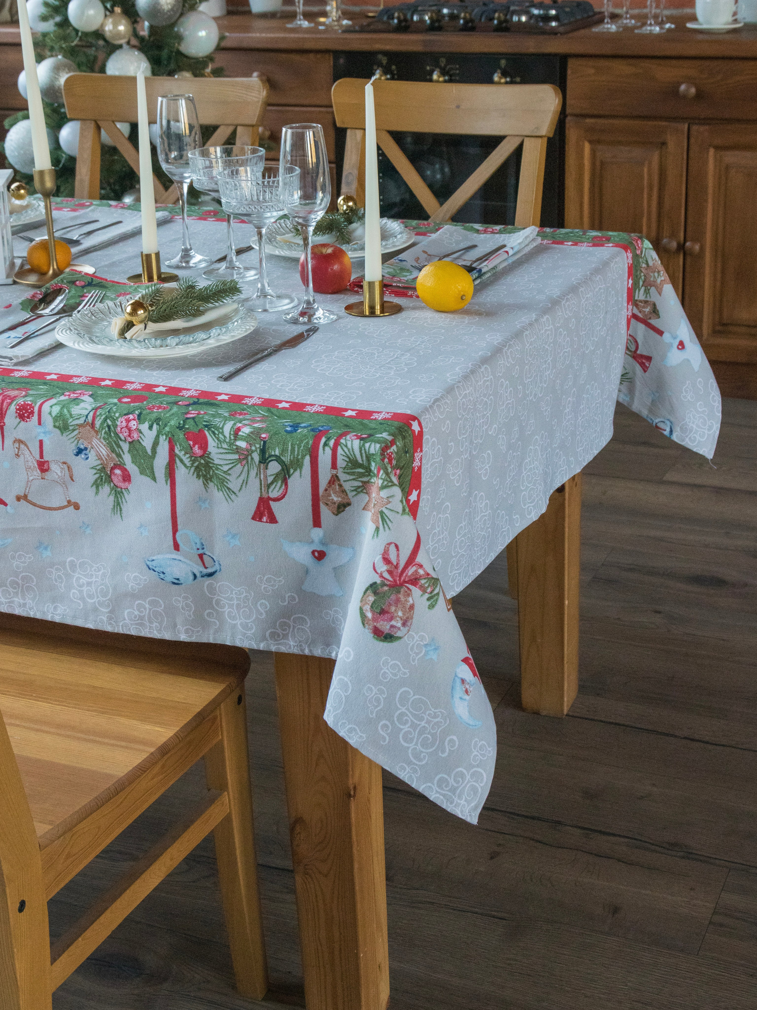 Скатерть новогодняя. Фотостудия для Wildberries Ozon