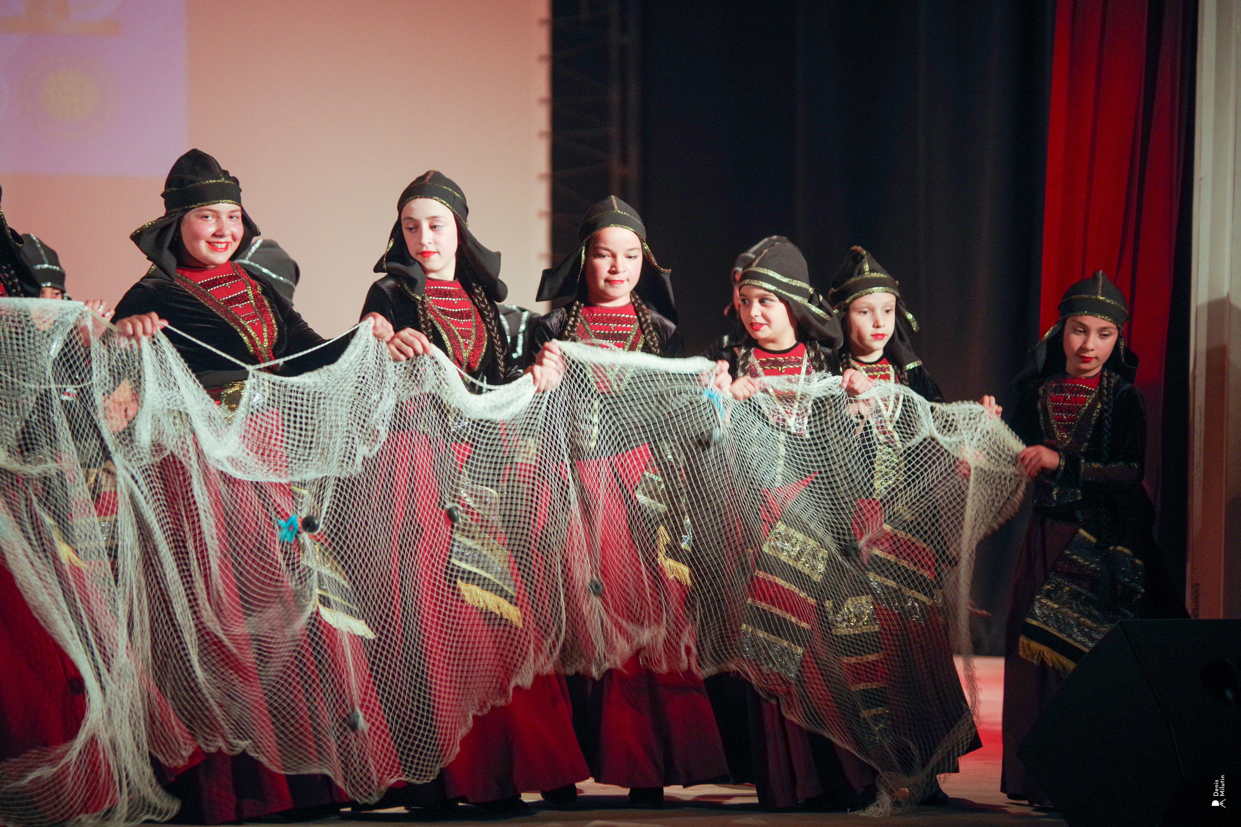 Танцы в прекрасном Они. Портретный фотограф Денис Милютин