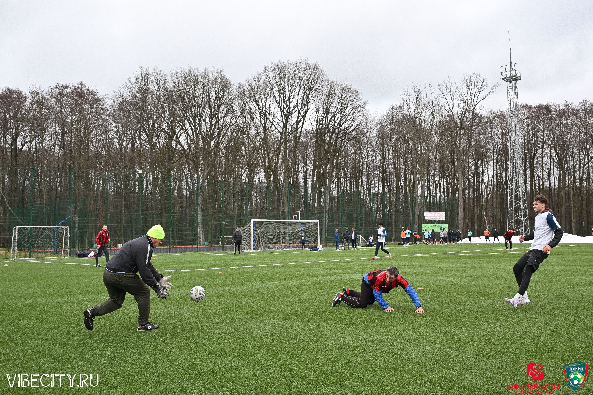 XX ЧЕМПИОНАТ КАЛИНИНГРАДСКОЙ ЛФЛ КАНЦМАРКЕТ39 сезона 2024–2025 гг. VIBECITY.RU Вайб Сити Ру Фоторепортажи Фотоотчеты Калининград