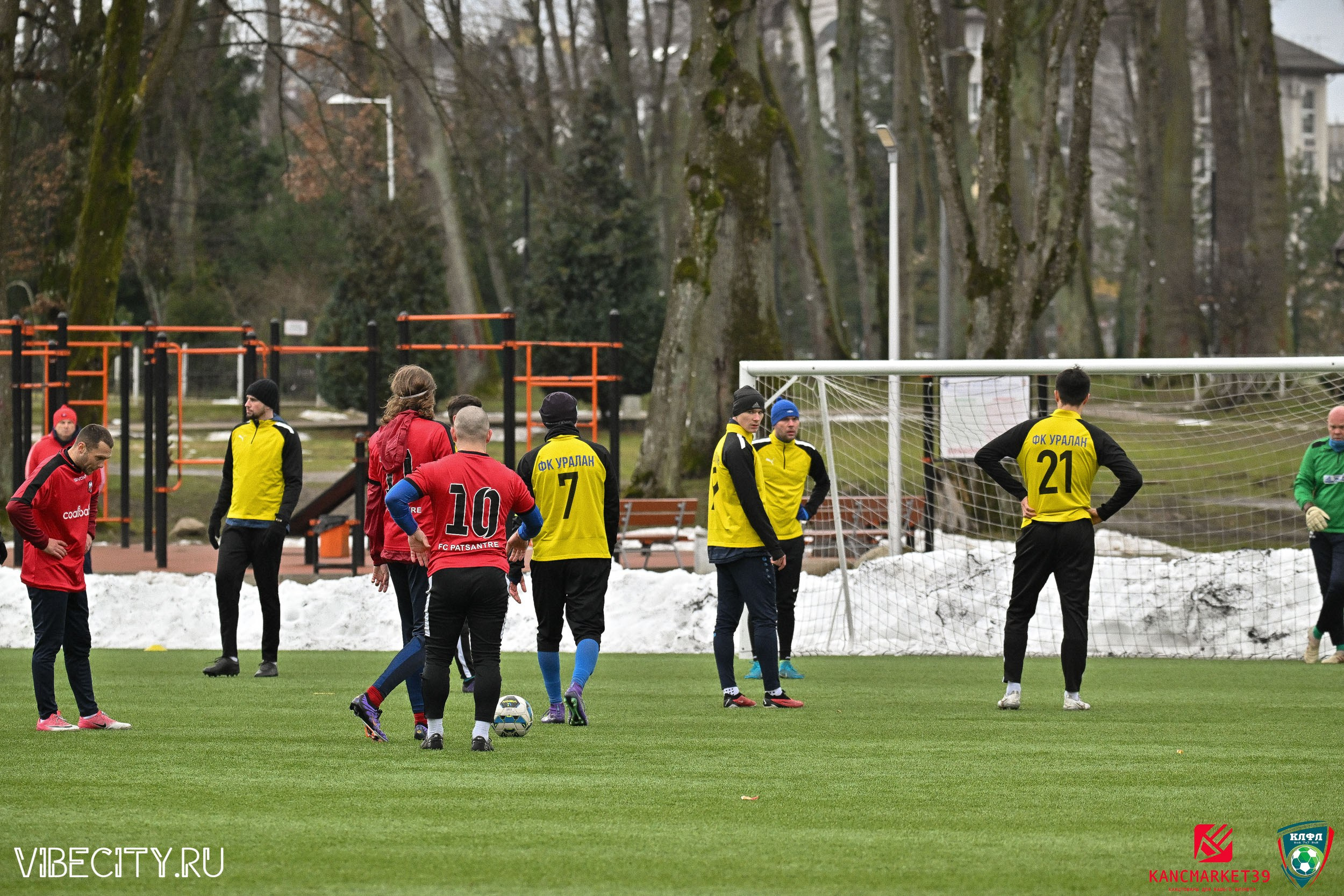 XX ЧЕМПИОНАТ КАЛИНИНГРАДСКОЙ ЛФЛ КАНЦМАРКЕТ39 сезона 2024–2025 гг. VIBECITY.RU Вайб Сити Ру Фоторепортажи Фотоотчеты Калининград