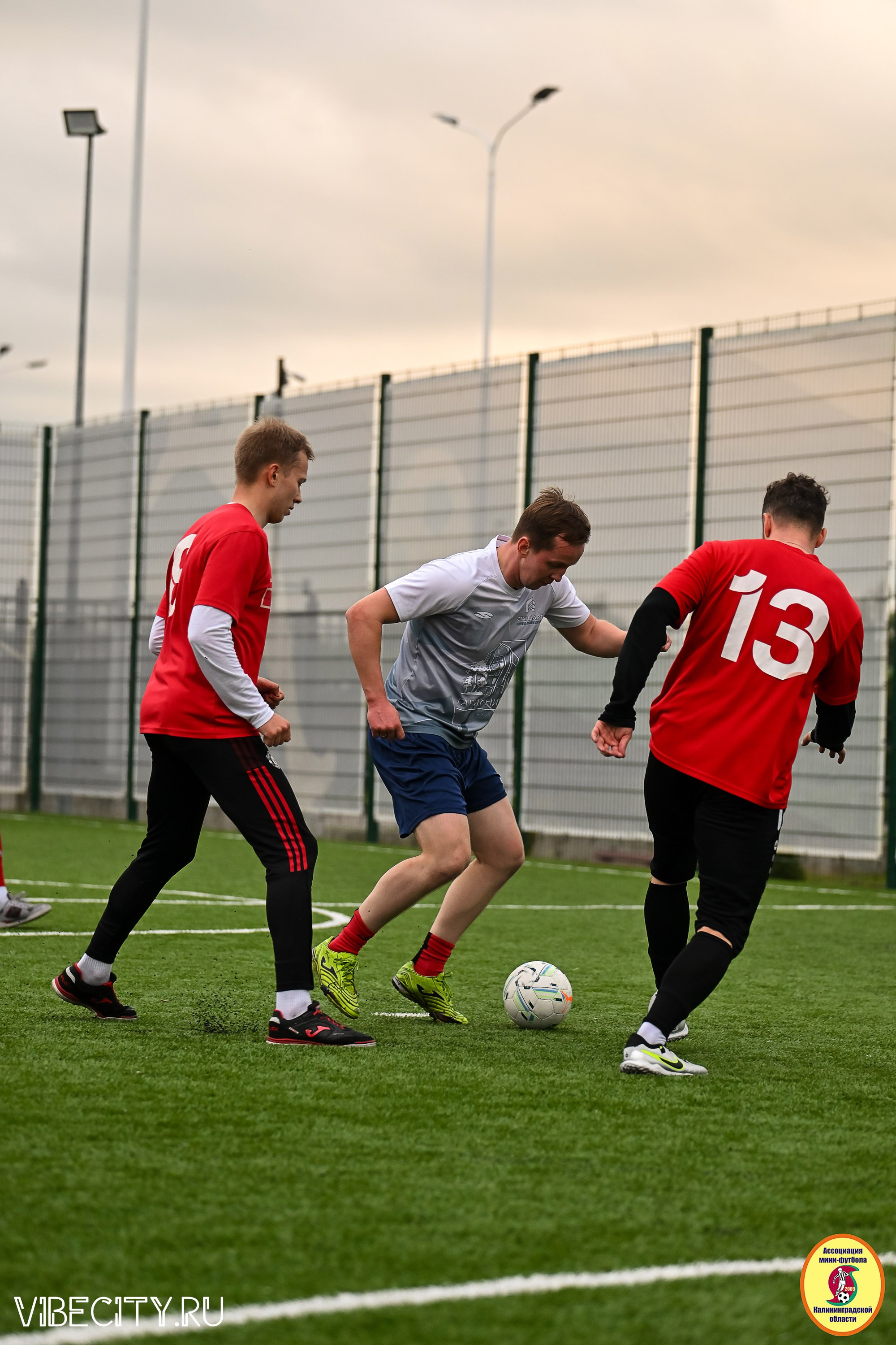 ИГРЫ МИНИ-ФУТБОЛЬНОЙ ЛИГИ. VIBECITY.RU Вайб Сити Ру Фоторепортажи Фотоотчеты Калининград