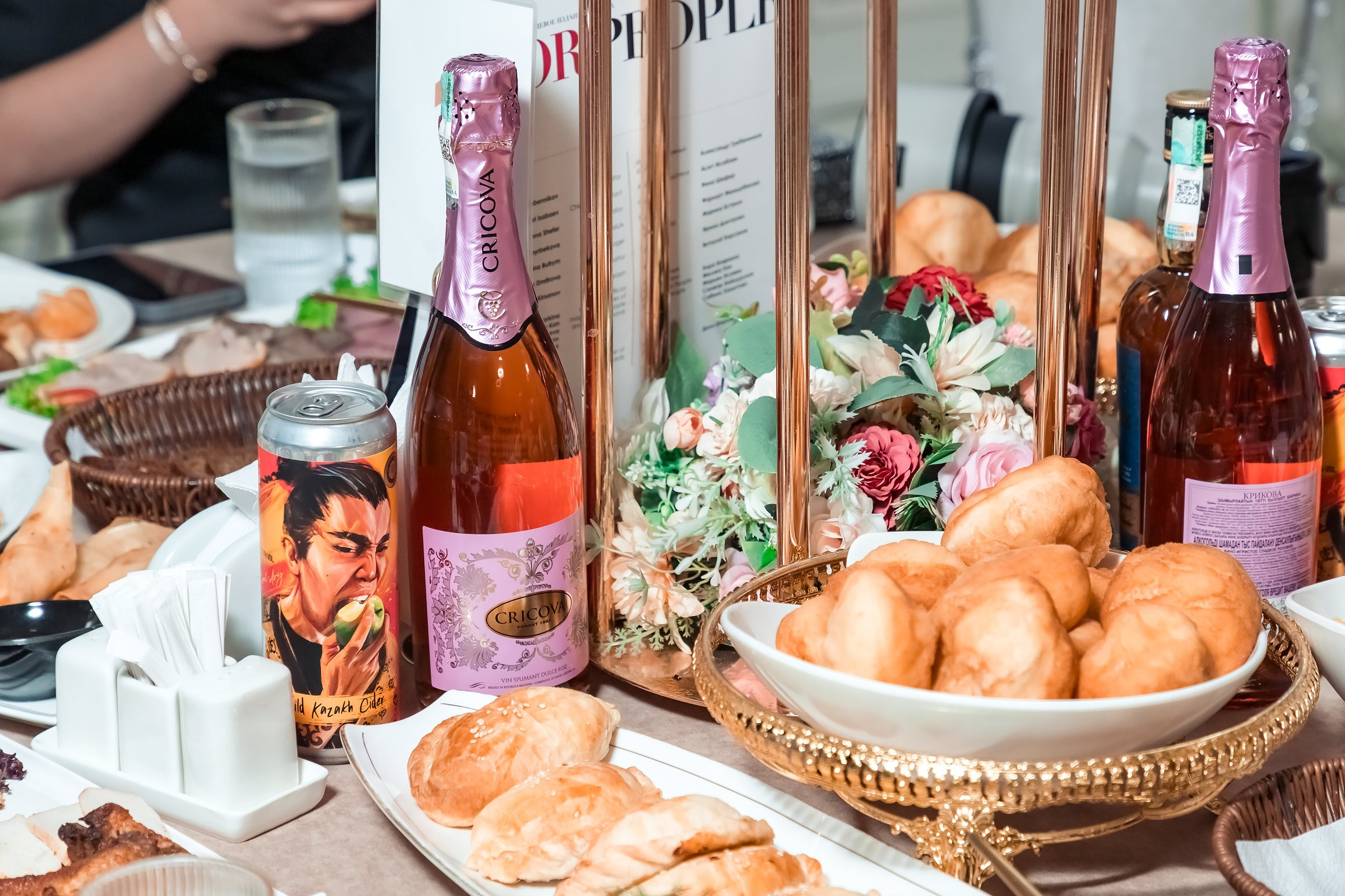 Фотограф 2025 People AWARDS. Семейный и детский фотограф в Алматы Юровских Инесса