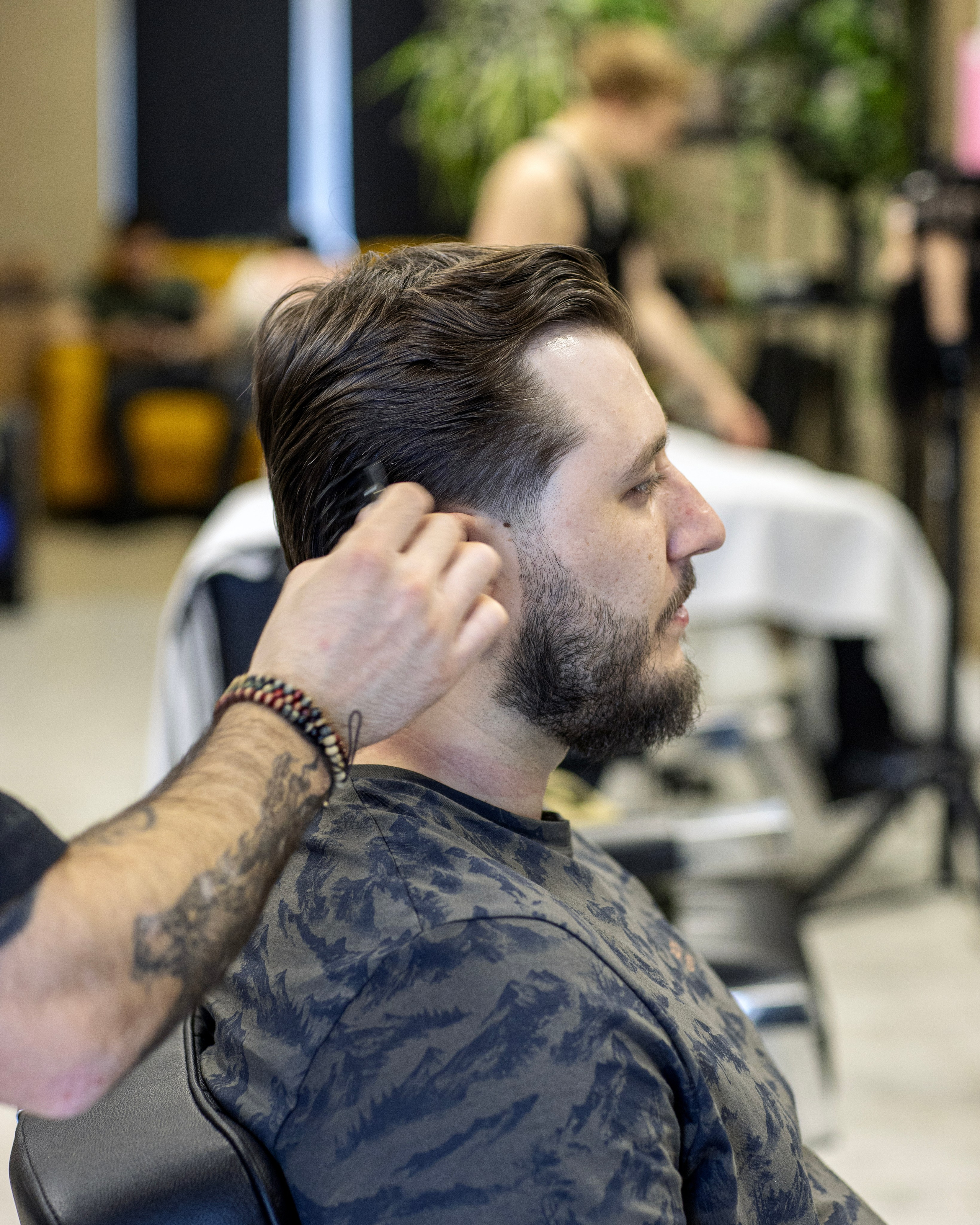 Барбершоп"Mens HUB». Медиапродюсер, фотограф в Минеральных Водах —Виктор Холодов