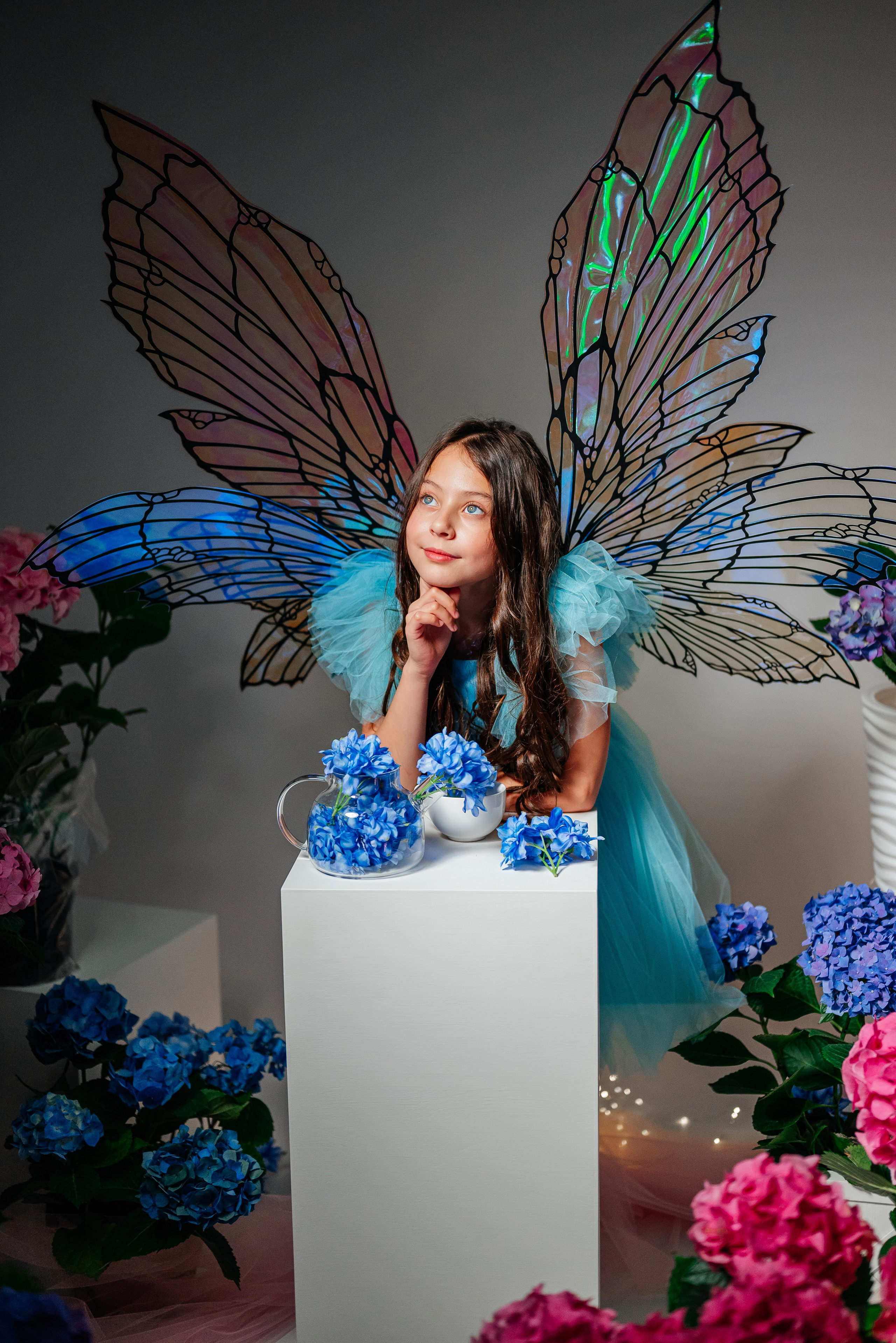 Вероника и гортензии. Семейный фотограф в Краснодаре