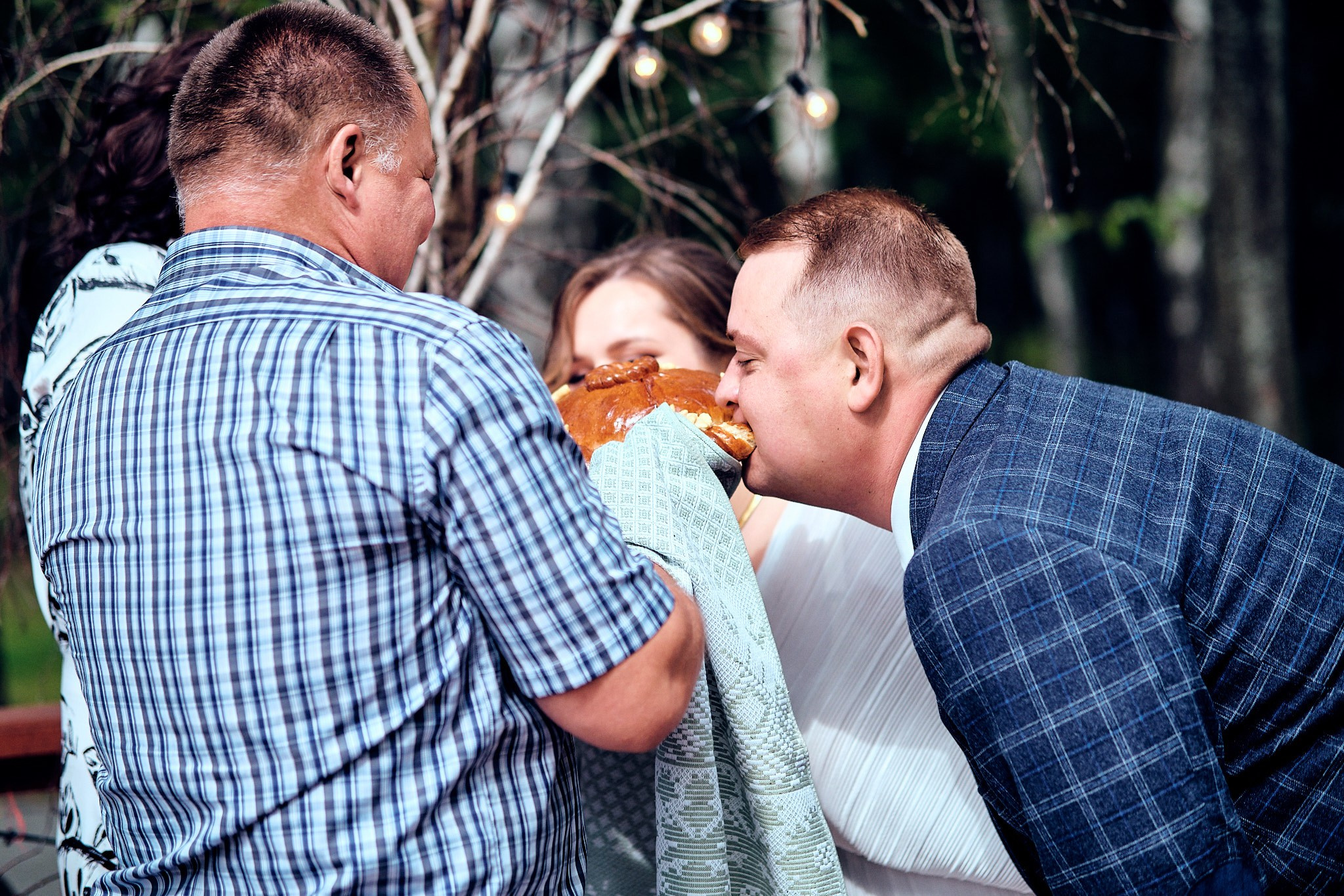 Свадьбы. Привет! Меня зовут Слава Кравец, я репортажный фотограф в Московском регионе