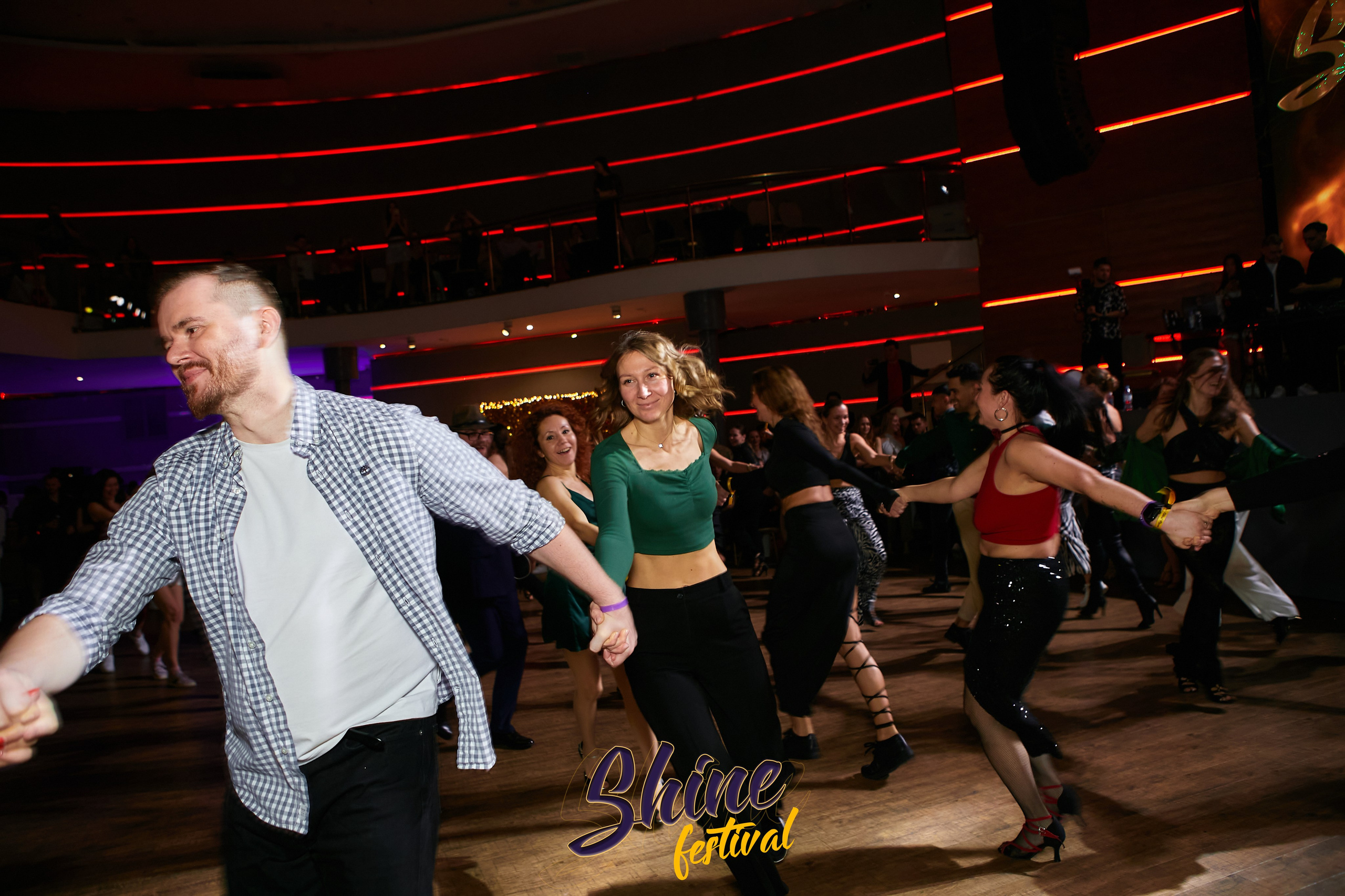 Shine party Moscow. Свадебный фотограф