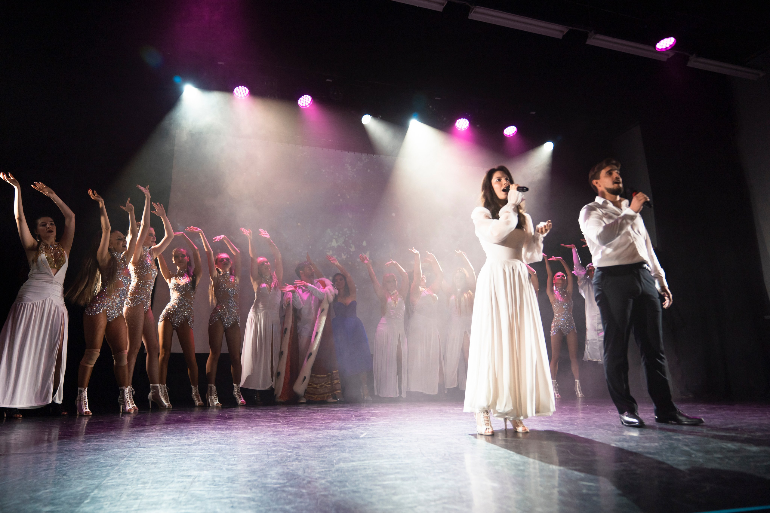 Танцевальное шоу. Свадебный фотограф в Москве Кристина Чехова