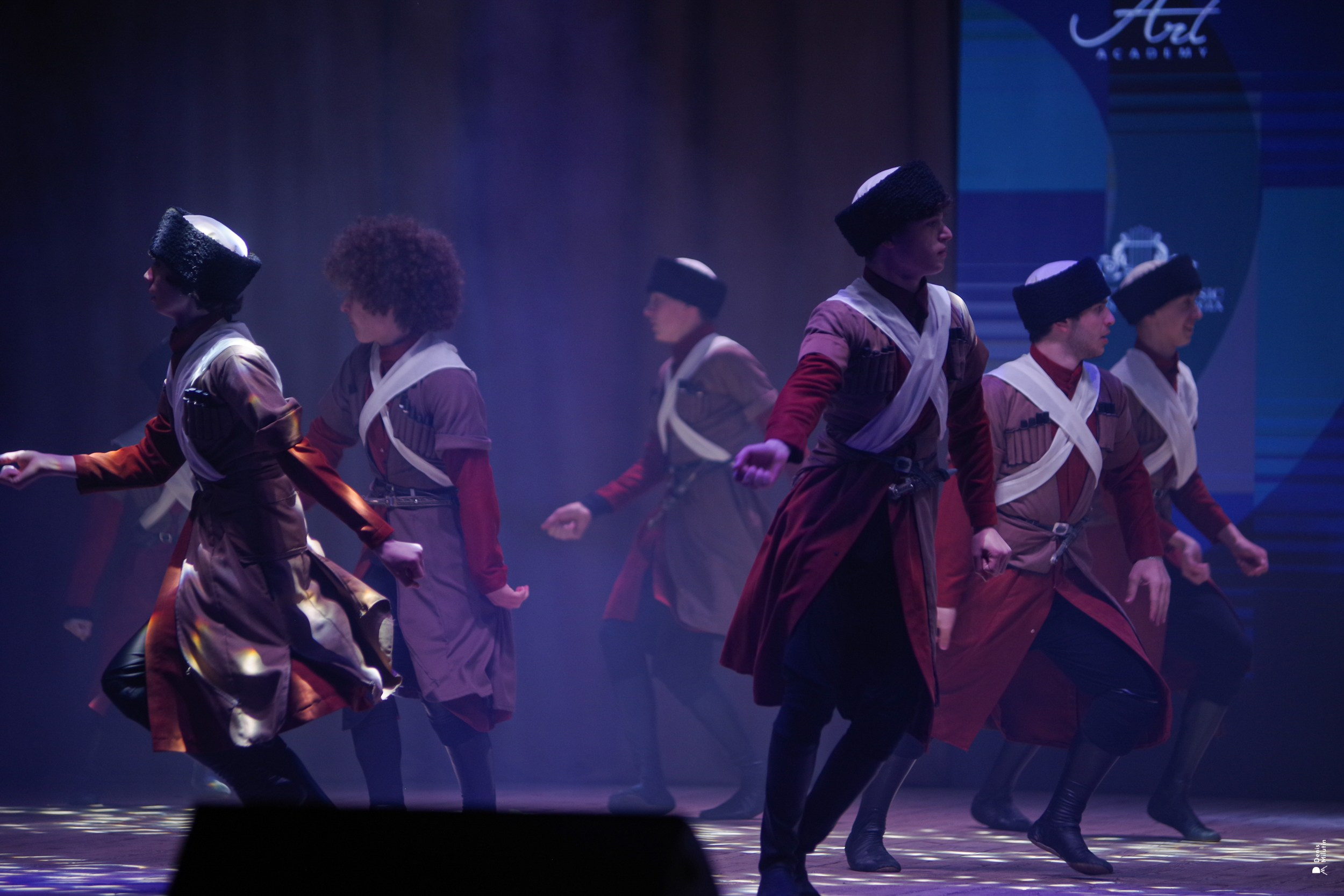 Танцы в Хоби. Портретный фотограф Денис Милютин