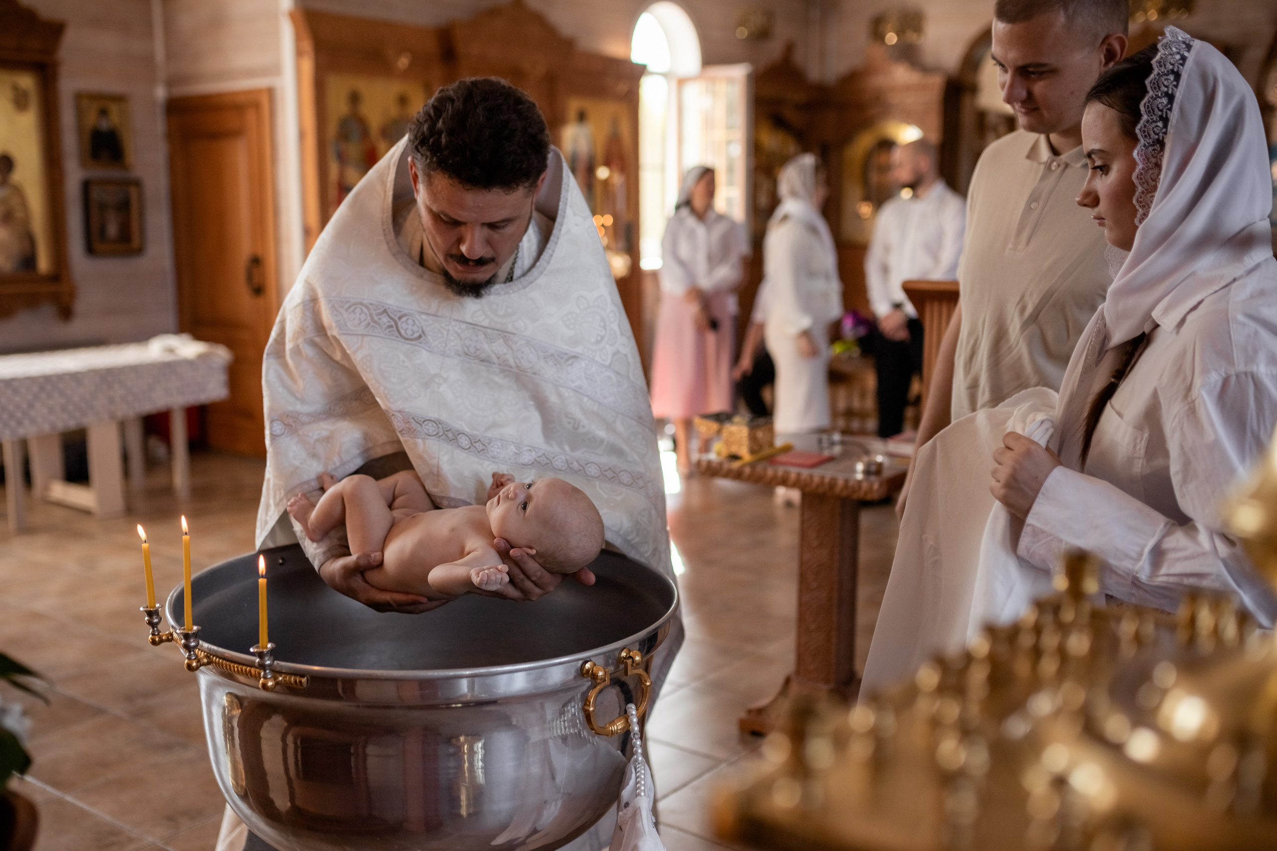 Крещение в Церкви Ватопедской иконы Божией Матери Отрада и Утешение. Олеся Семейская свадебный и семейный фотограф в Ростове-на-Дону